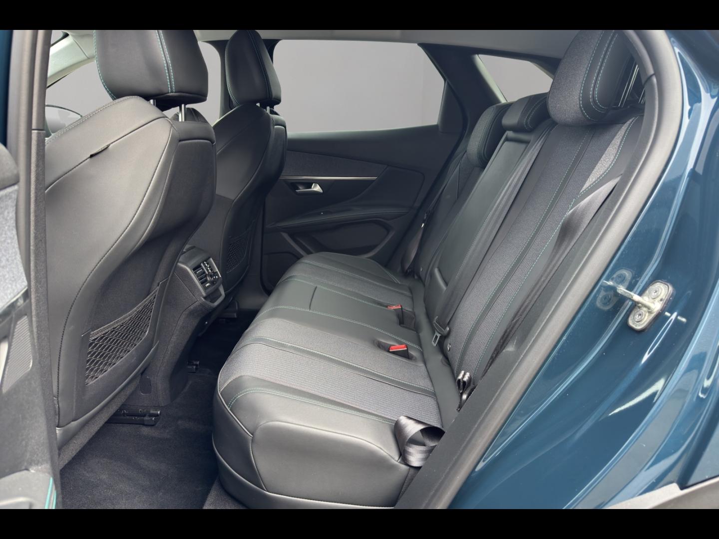 Image PEUGEOT 3008 HYBRID 225ch Allure Pack e-EAT8