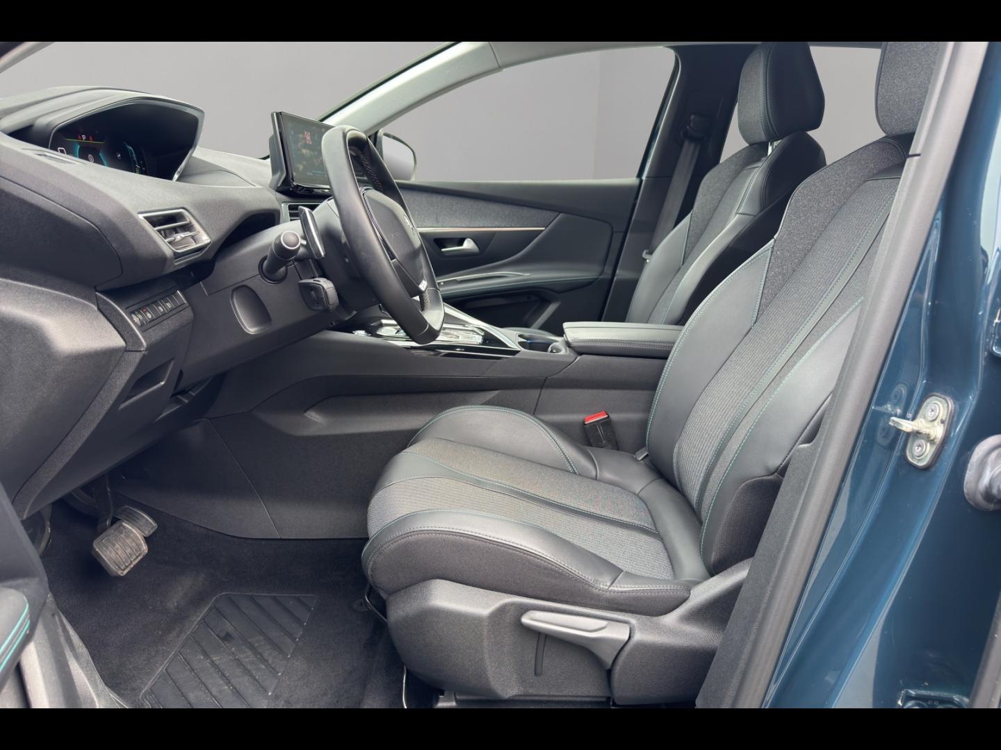 Image PEUGEOT 3008 HYBRID 225ch Allure Pack e-EAT8