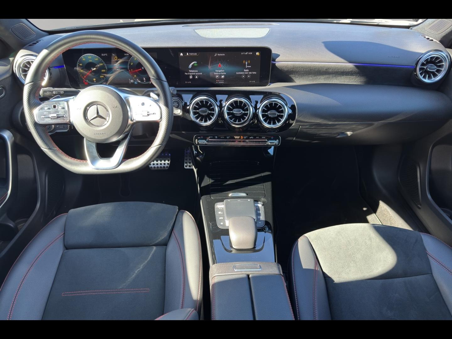 Image MERCEDES-BENZ Classe A 200 163ch AMG Line 7G-DCT 9cv
