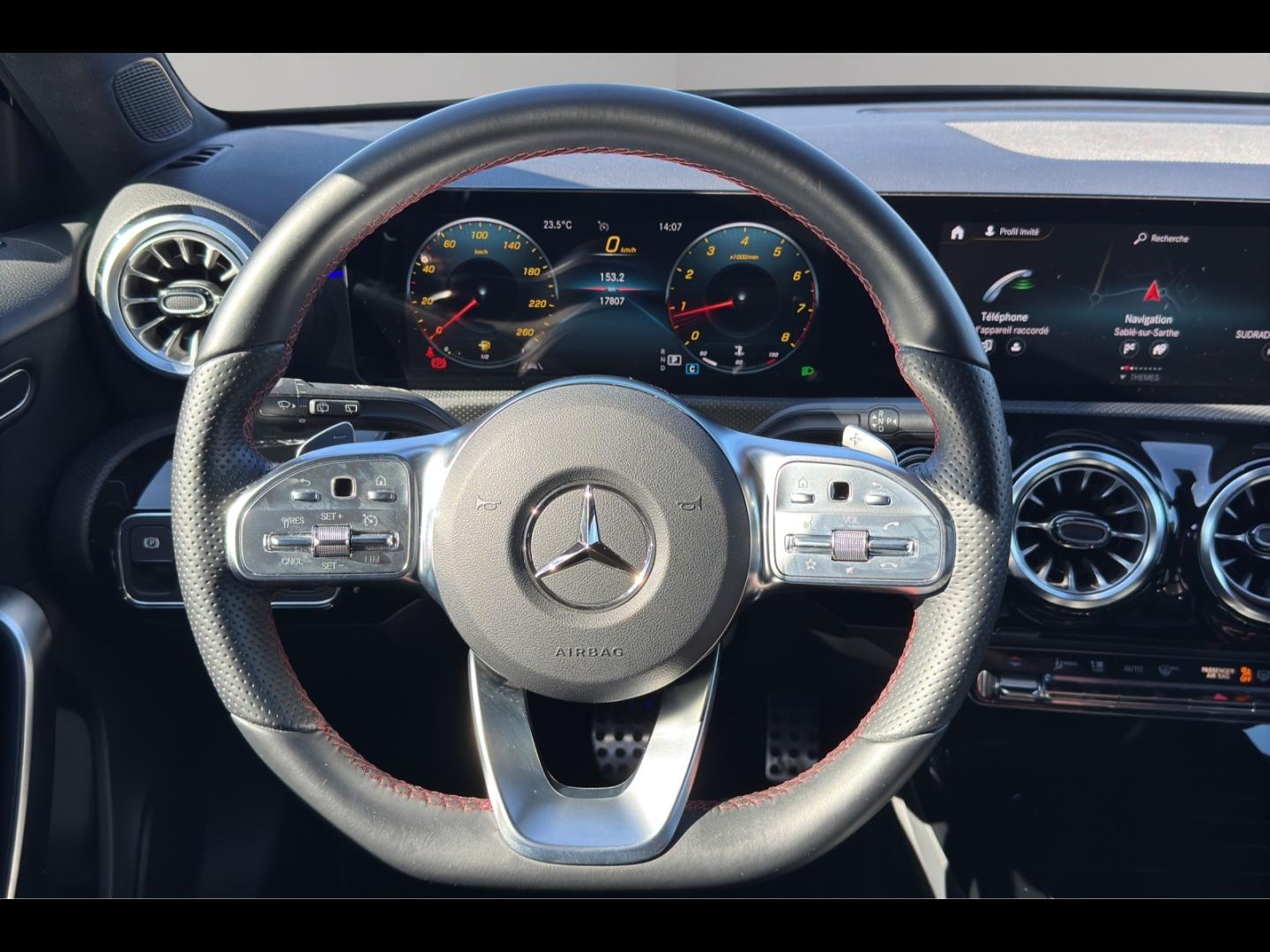 Image MERCEDES-BENZ Classe A 200 163ch AMG Line 7G-DCT 9cv