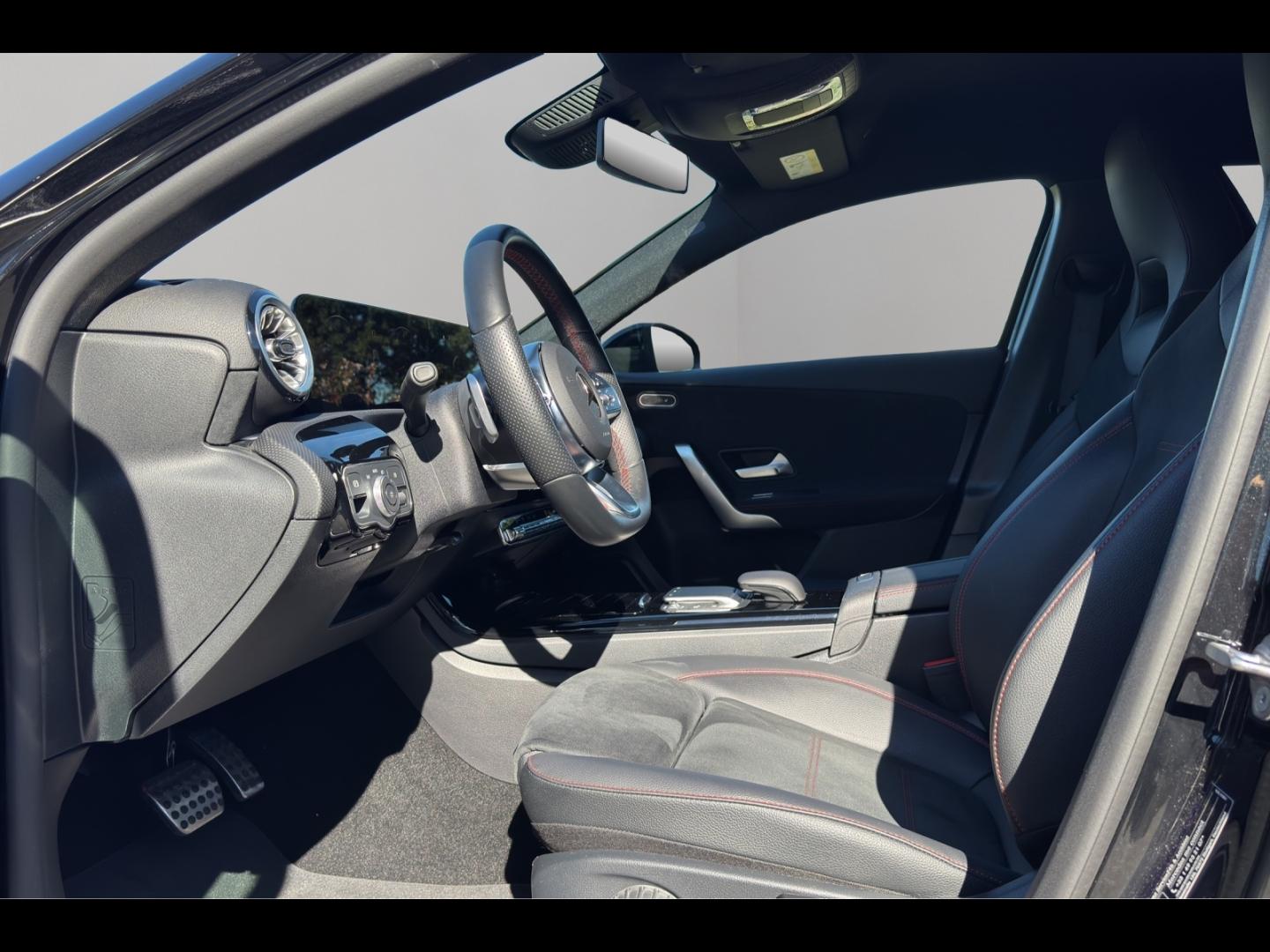 Image MERCEDES-BENZ Classe A 200 163ch AMG Line 7G-DCT 9cv