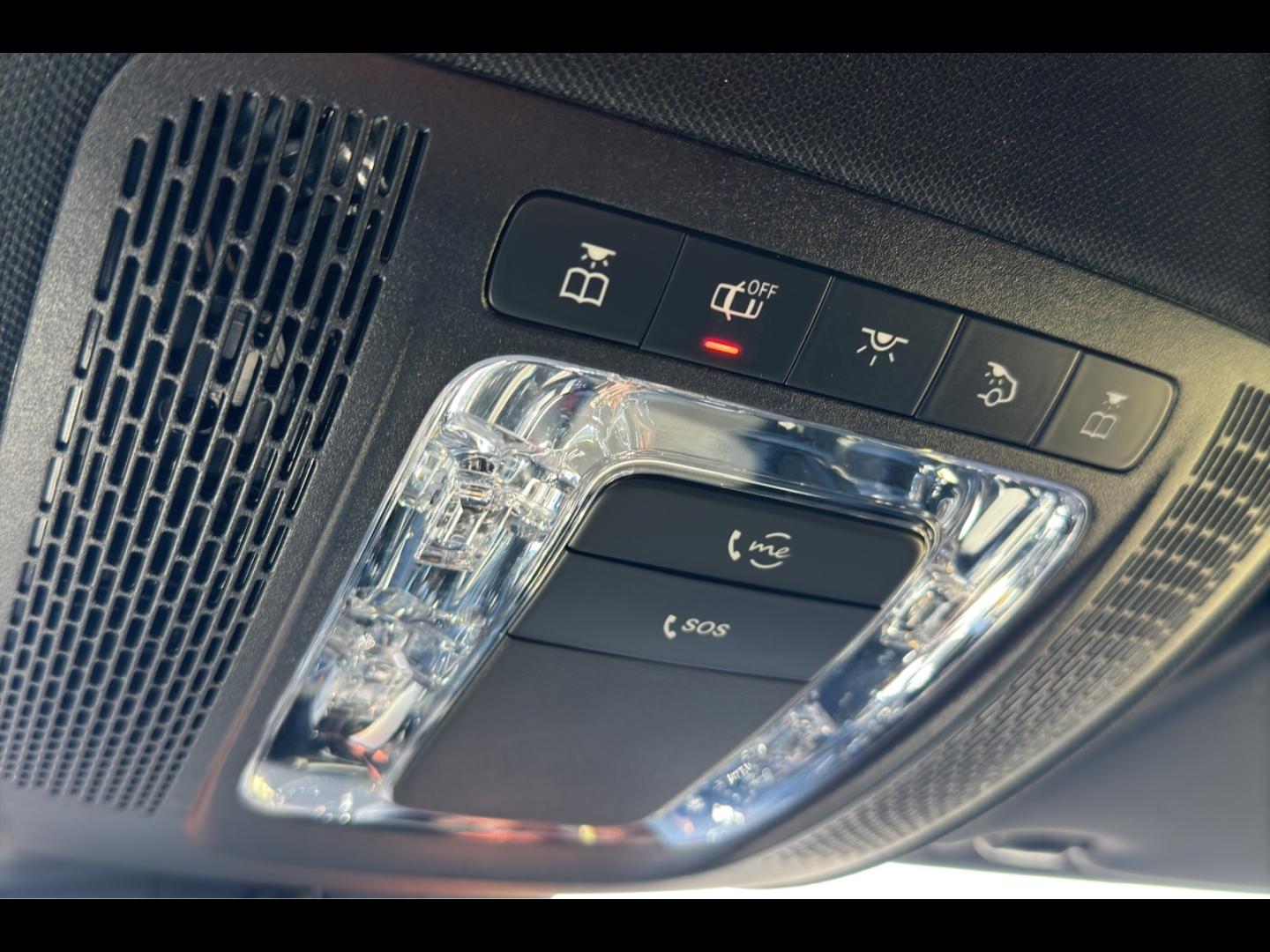 Image MERCEDES-BENZ Classe A 200 163ch AMG Line 7G-DCT 9cv
