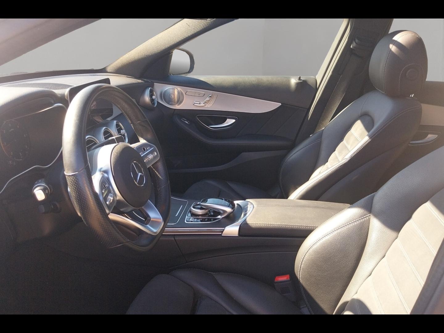 Image MERCEDES-BENZ Classe C 220 d 194ch AMG Line 4Matic 9G-Tronic
