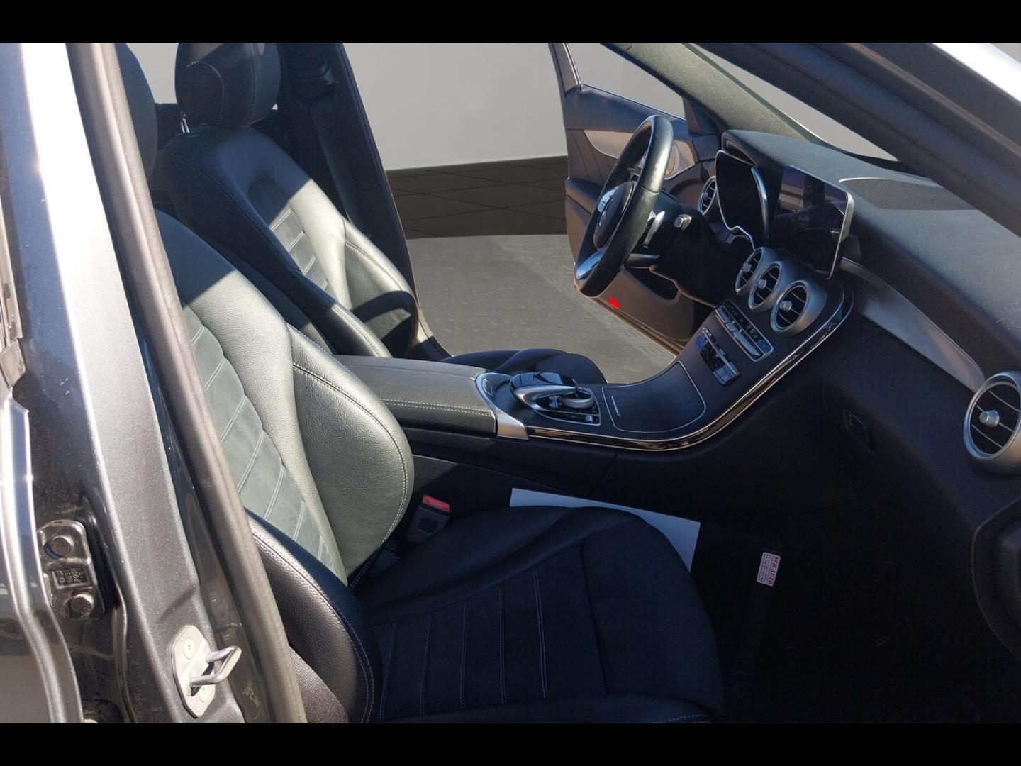 Image MERCEDES-BENZ Classe C 220 d 194ch AMG Line 4Matic 9G-Tronic