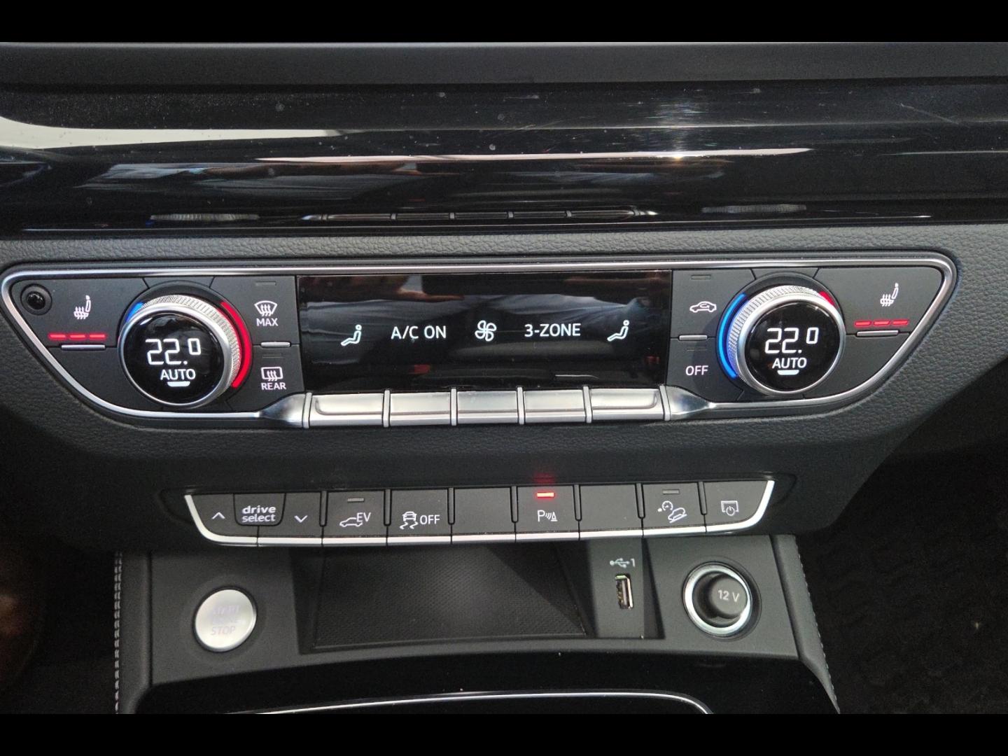 Image AUDI Q5 50 TFSI e 299ch S line quattro S tronic 7