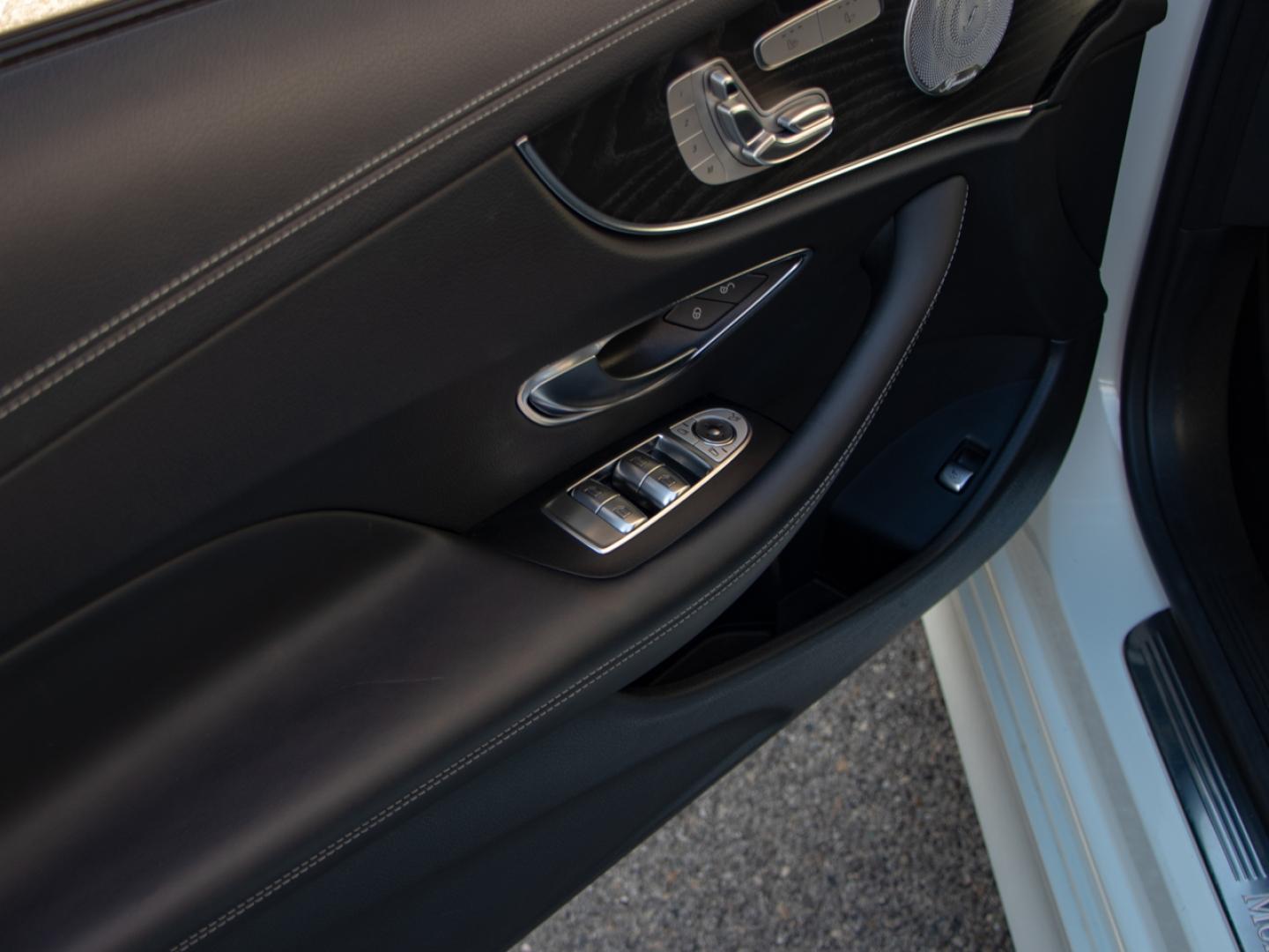 Image MERCEDES-BENZ Classe E Coupe 450 367ch AMG Line 4Matic 9G-Tronic