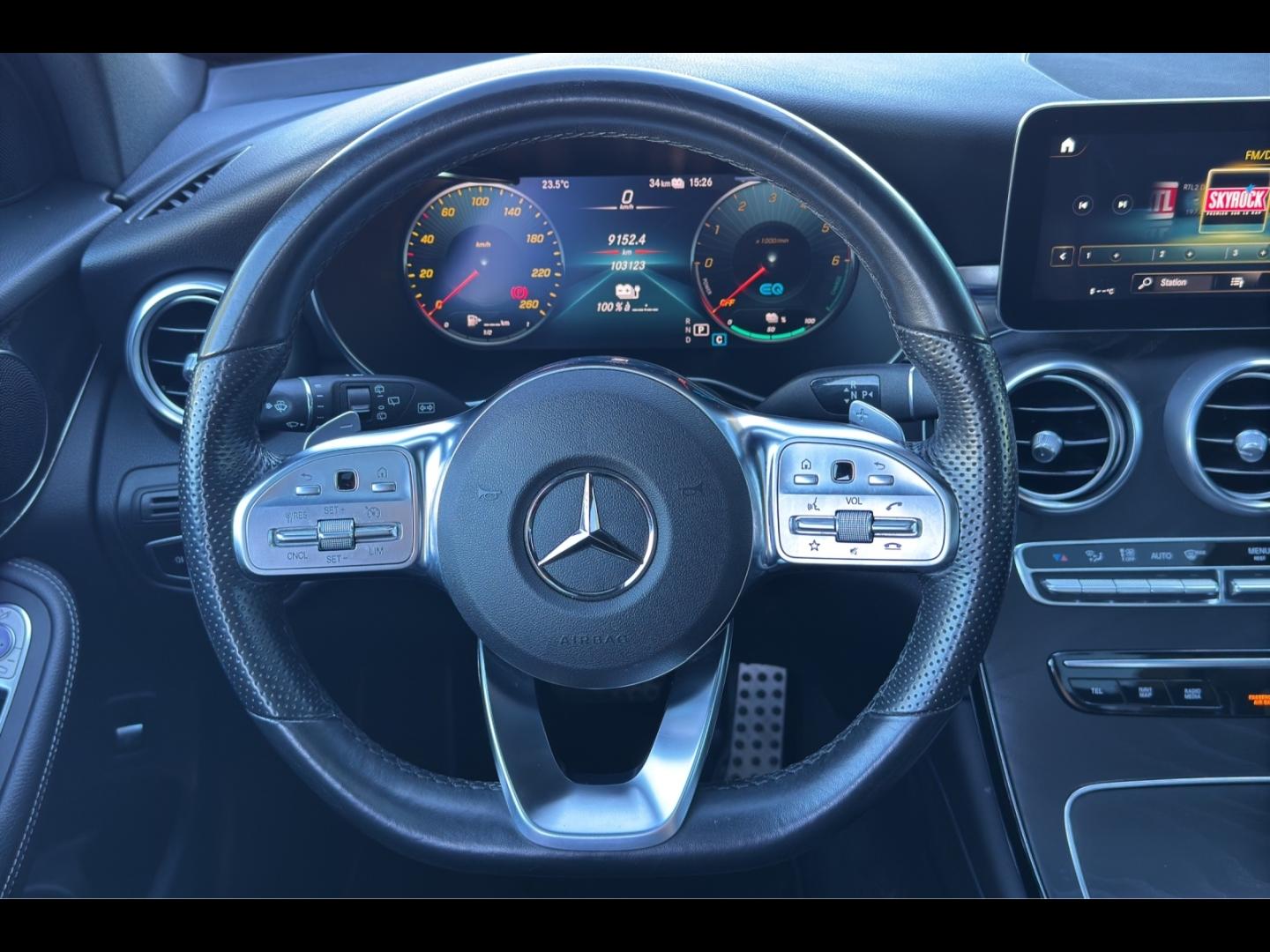 Image MERCEDES-BENZ GLC 300 de 194+122ch AMG Line 4Matic 9G-Tronic