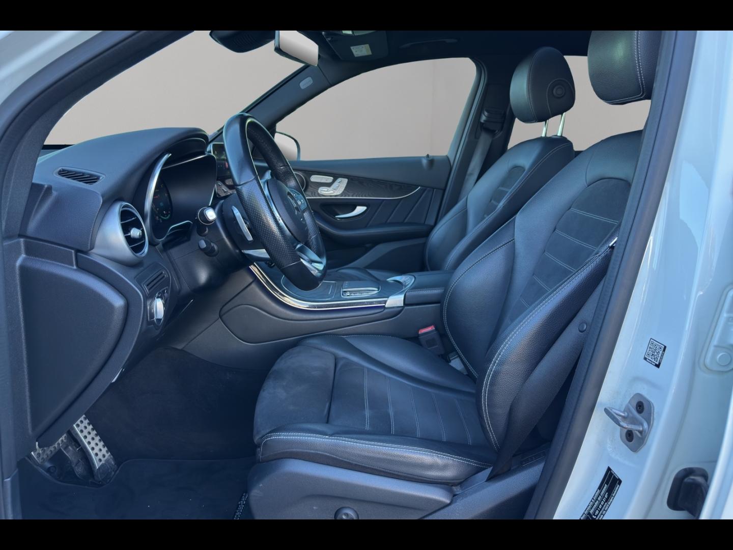 Image MERCEDES-BENZ GLC 300 de 194+122ch AMG Line 4Matic 9G-Tronic