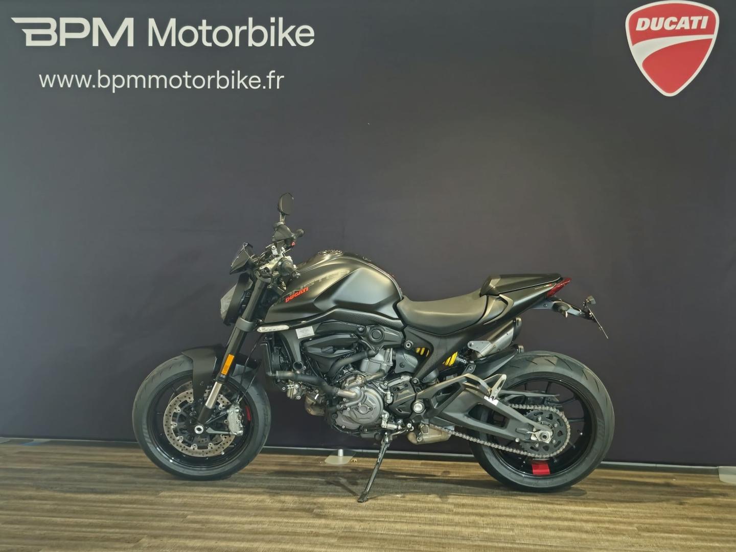 Image DUCATI Monster 937 Moto disponible a2