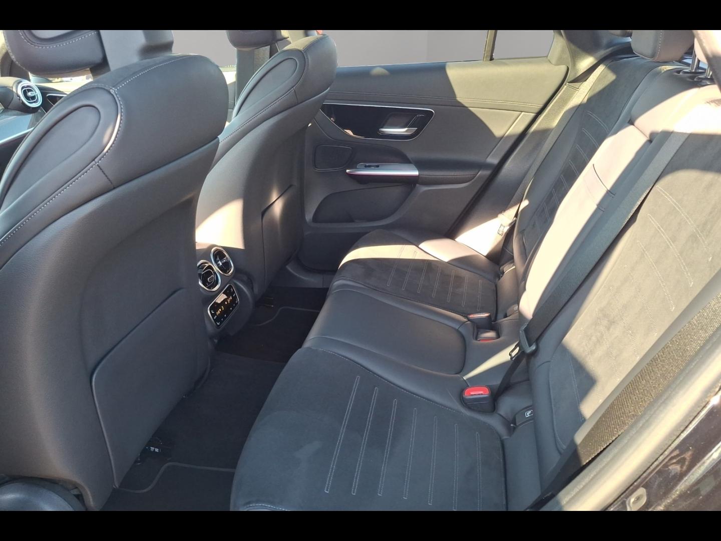 Image MERCEDES-BENZ GLC 220 d 197ch AMG Line 4Matic 9G-Tronic