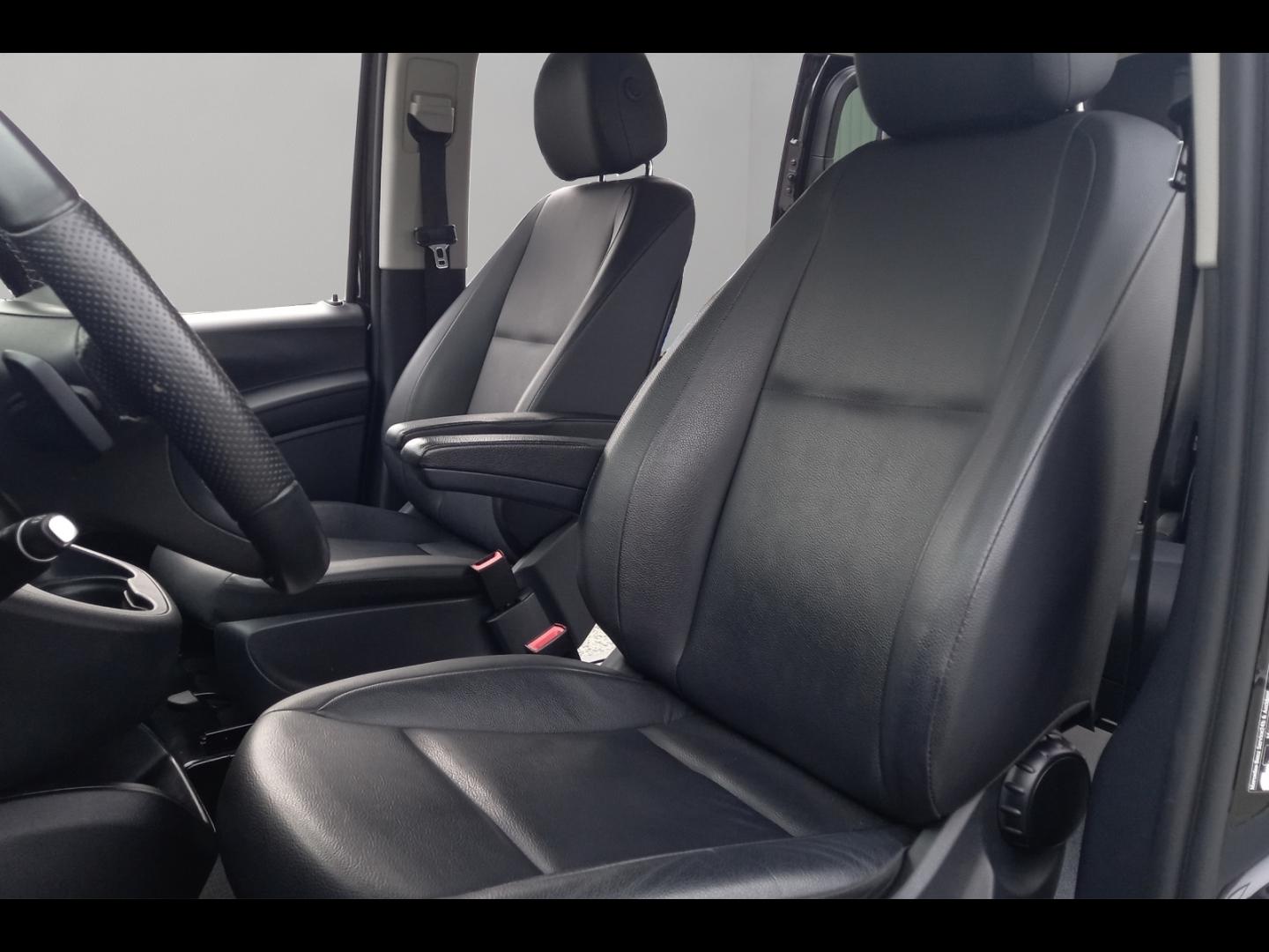Image MERCEDES-BENZ Vito Fg 119 CDI Mixto Compact Select Propulsion 9G-Tronic
