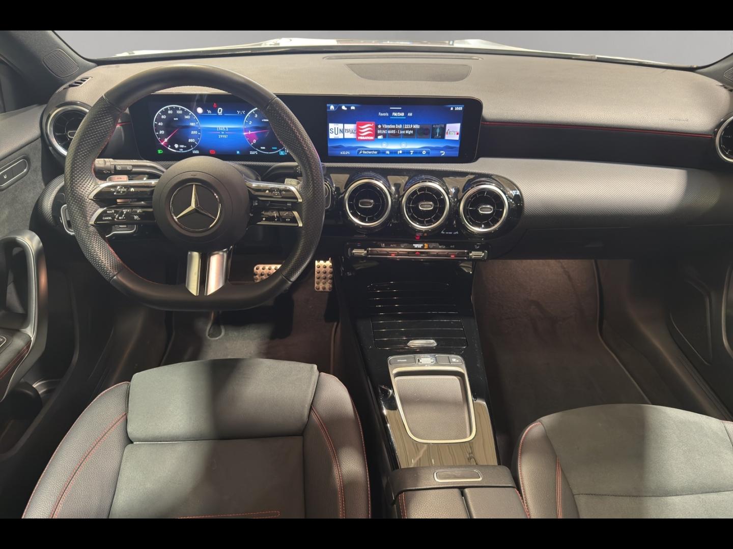 Image MERCEDES-BENZ Classe A 180 136ch Edition 140 7G-DCT