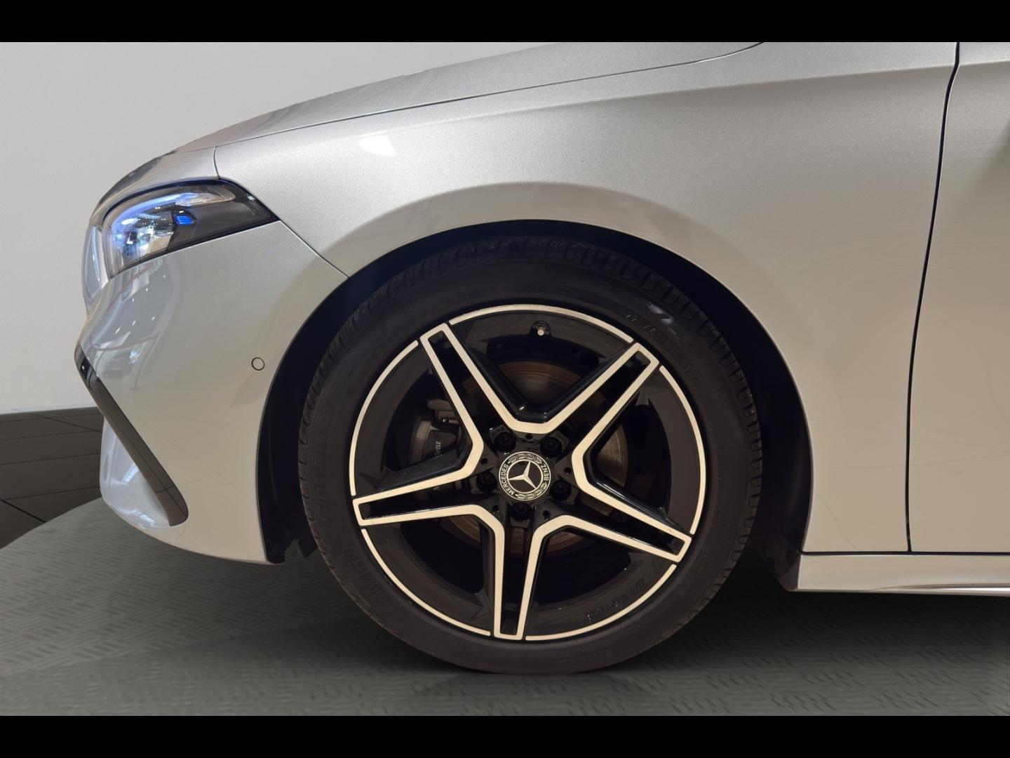 Image MERCEDES-BENZ Classe A 180 136ch Edition 140 7G-DCT