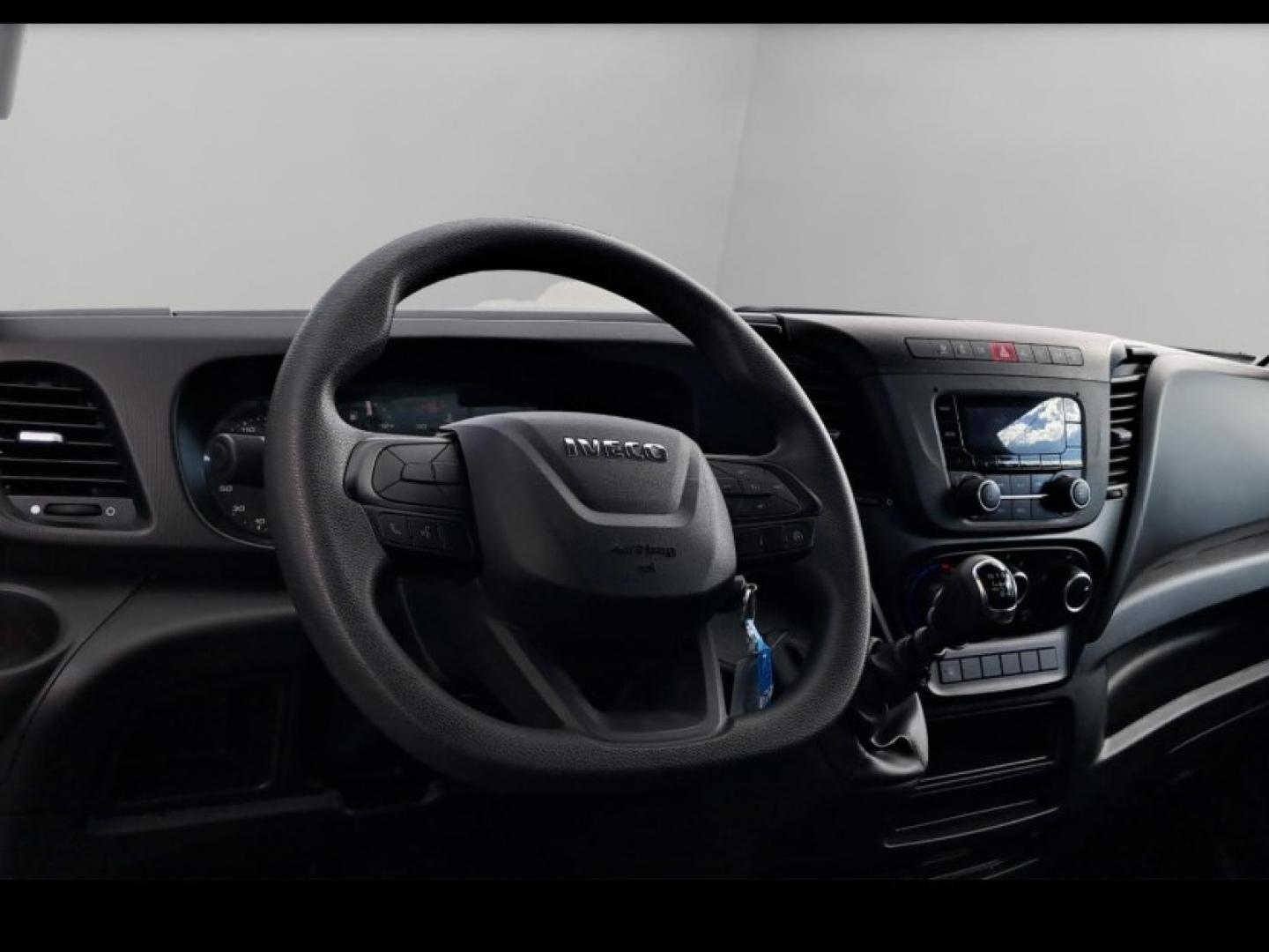 Image IVECO Daily CCb 35C16H3.0 BENNE NEUVE 3.50M COFFRE DOS CABINE NEUF