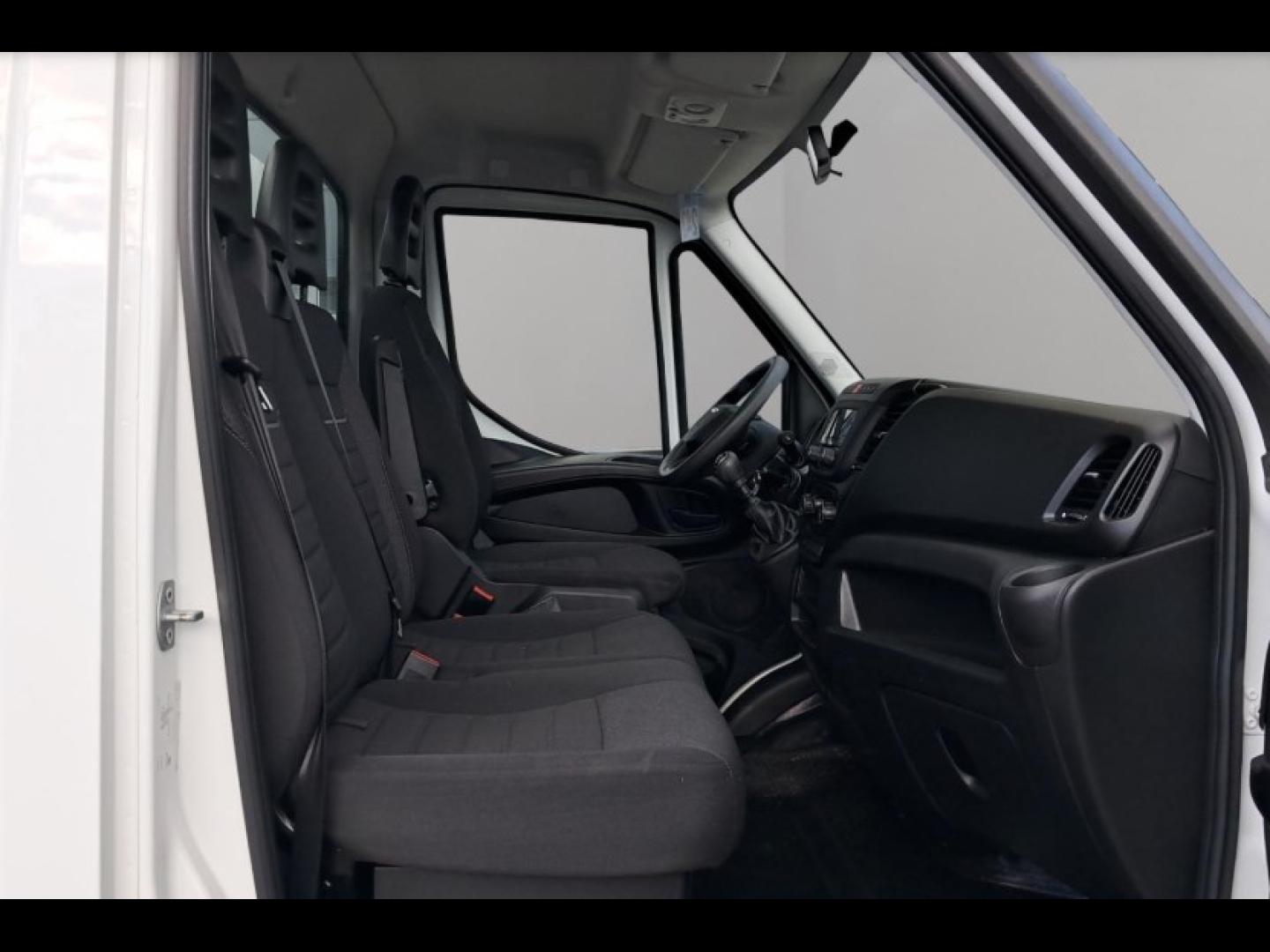 Image IVECO Daily CCb 35C16H3.0 BENNE NEUVE 3.50M COFFRE DOS CABINE NEUF