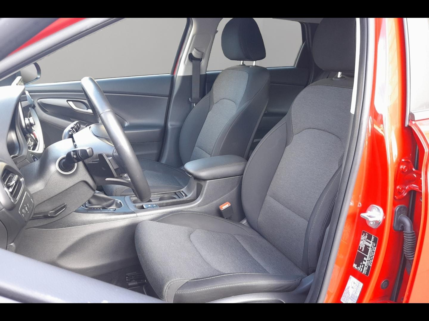 Image HYUNDAI i30 SW 1.0 T-GDi 120ch Hybrid 48V Creative DCT-7