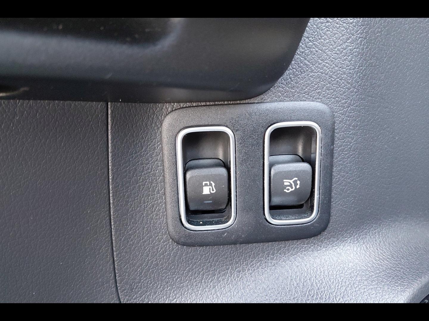 Image MERCEDES-BENZ GLA 250 e hybride rechargeable 218ch AMG Line 8G-DCT
