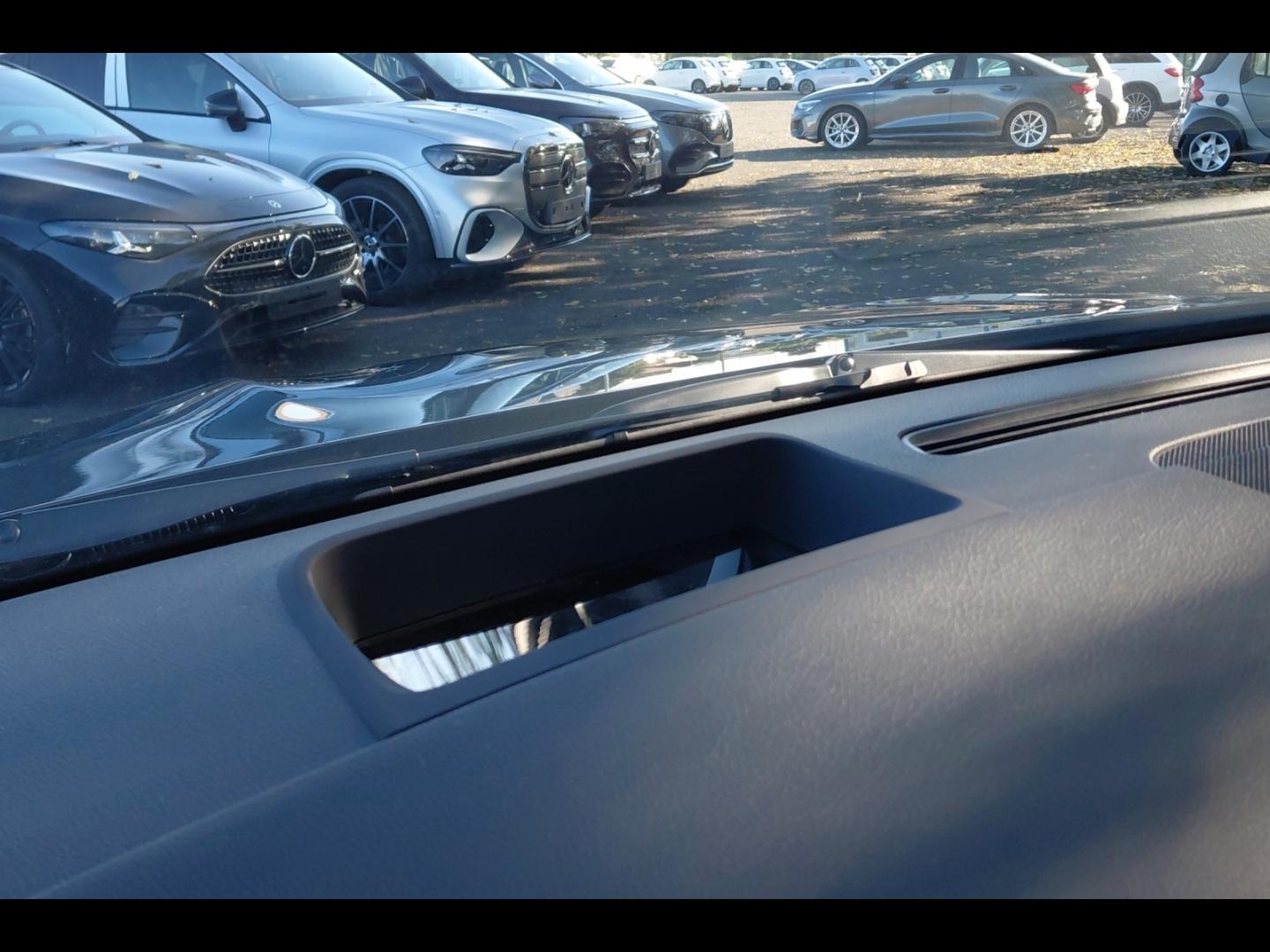 Image MERCEDES-BENZ GLA 250 e hybride rechargeable 218ch AMG Line 8G-DCT