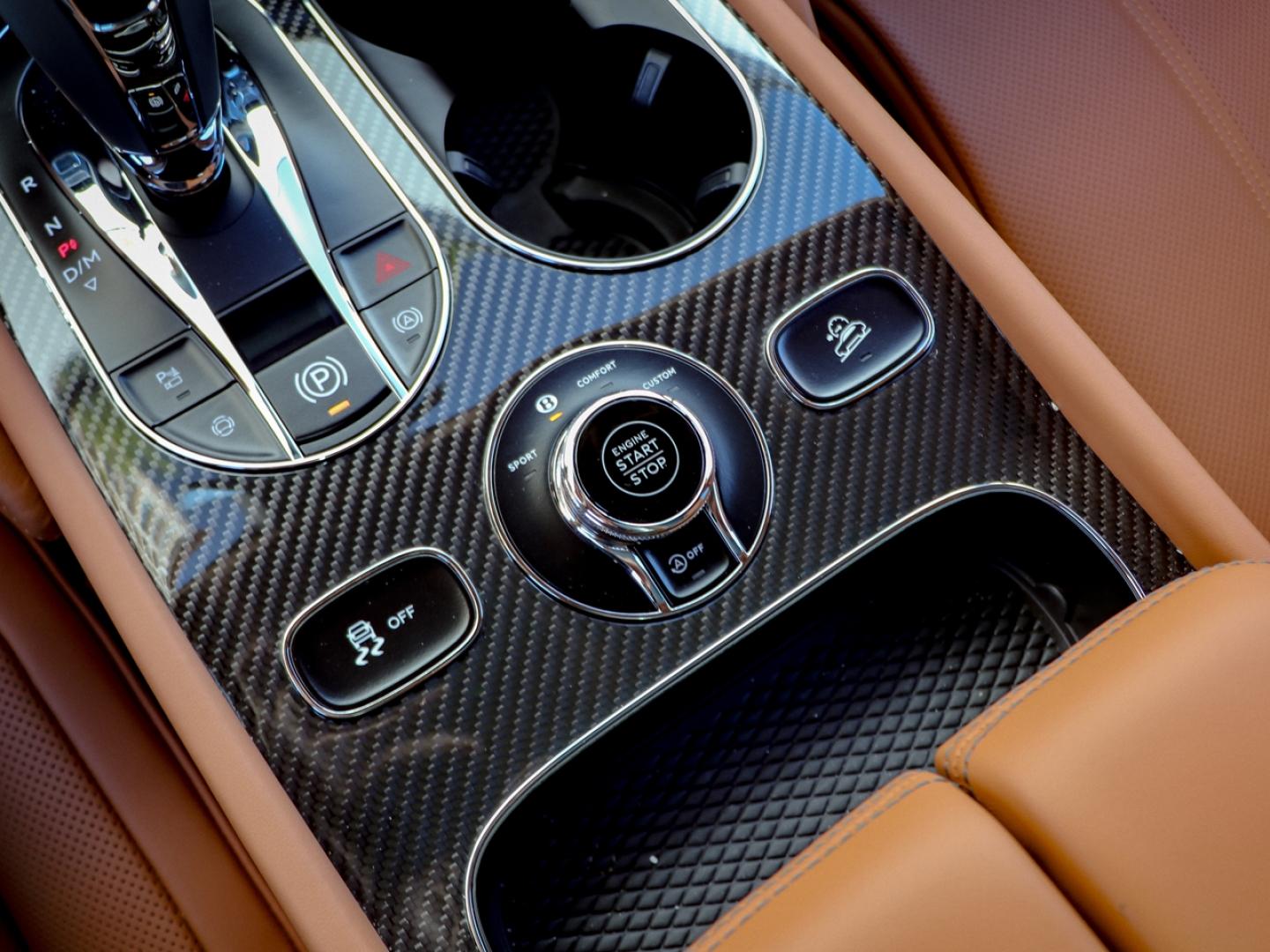 Image BENTLEY BENTAYGA Azure V8 4.0 550ch