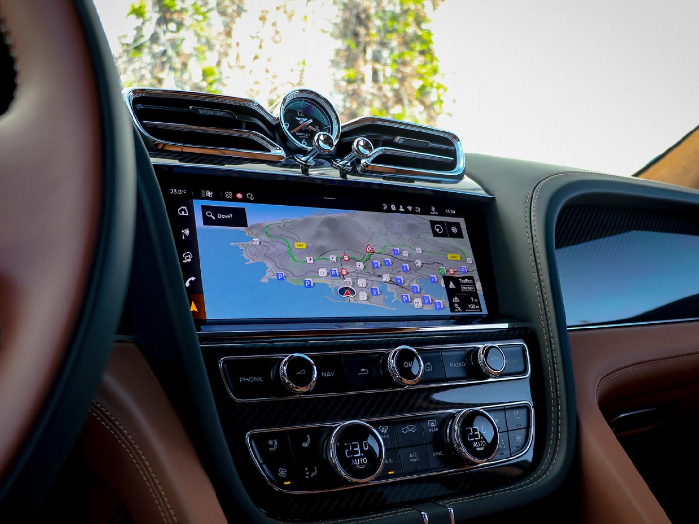 Image BENTLEY BENTAYGA Azure V8 4.0 550ch