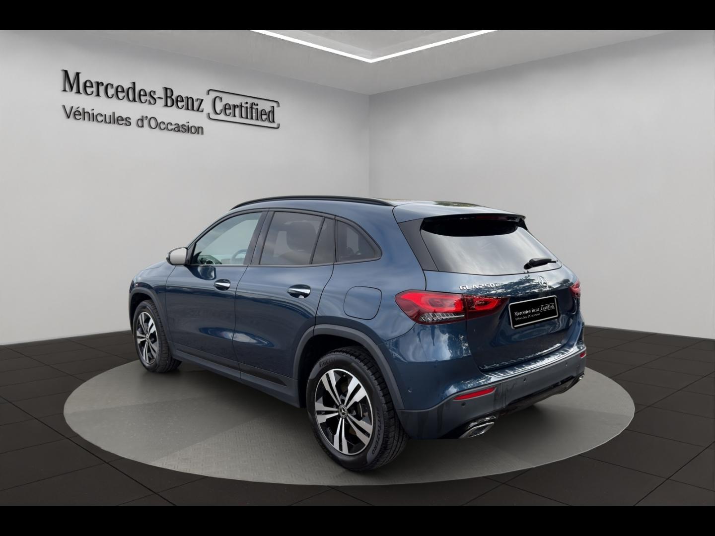 Image MERCEDES-BENZ GLA 250 e 160+102ch Business Line 8G-DCT