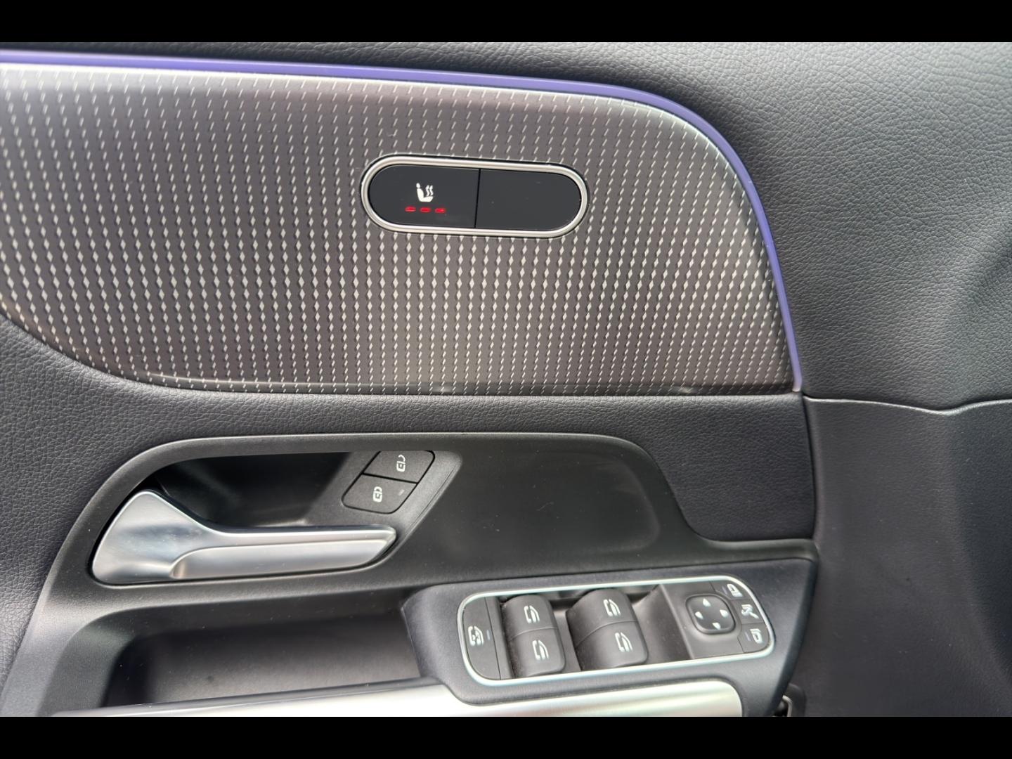 Image MERCEDES-BENZ GLA 250 e 160+102ch Business Line 8G-DCT