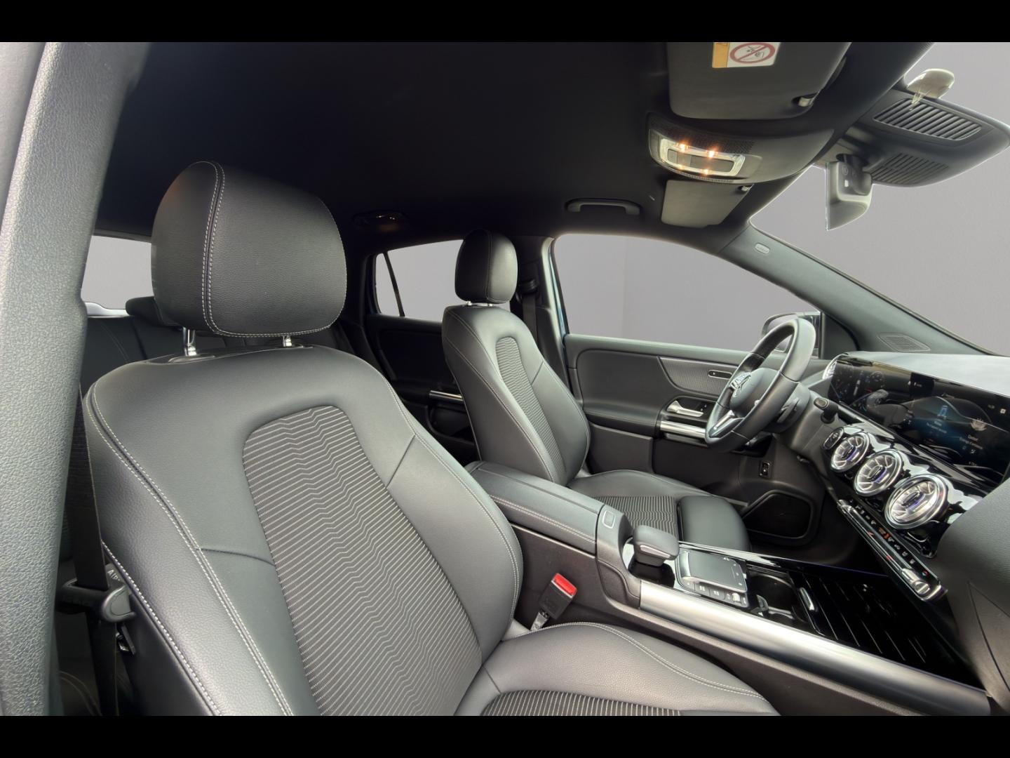 Image MERCEDES-BENZ GLA 250 e 160+102ch Business Line 8G-DCT