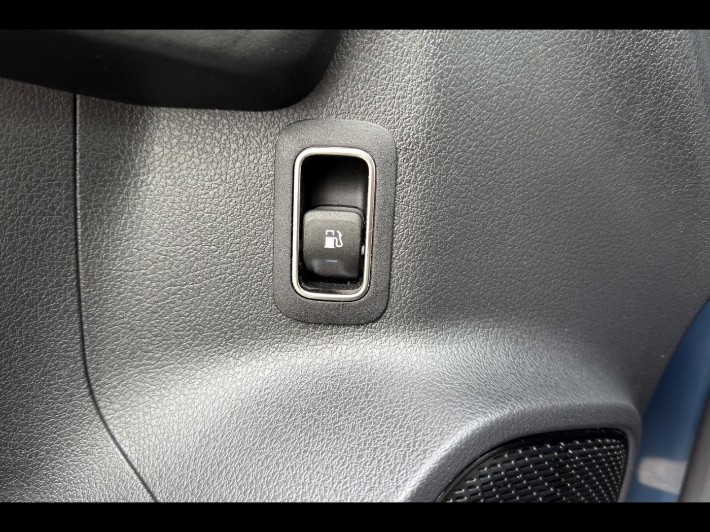 Image MERCEDES-BENZ GLA 250 e 160+102ch Business Line 8G-DCT