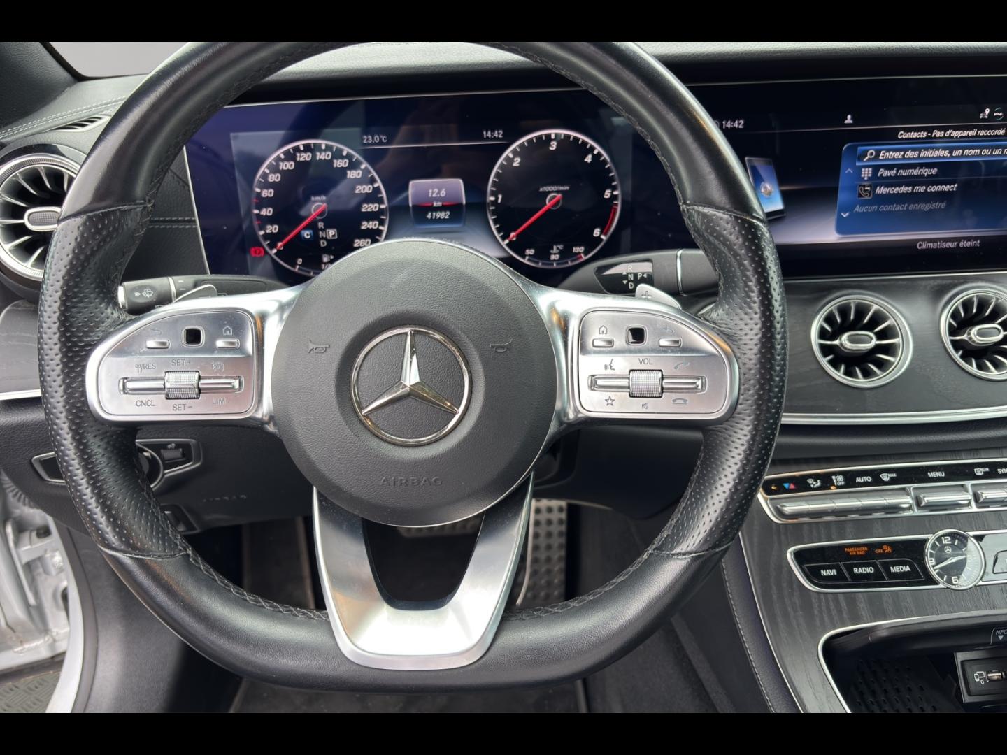 Image MERCEDES-BENZ Classe E Cabriolet 220 d 194ch AMG Line 9G-Tronic