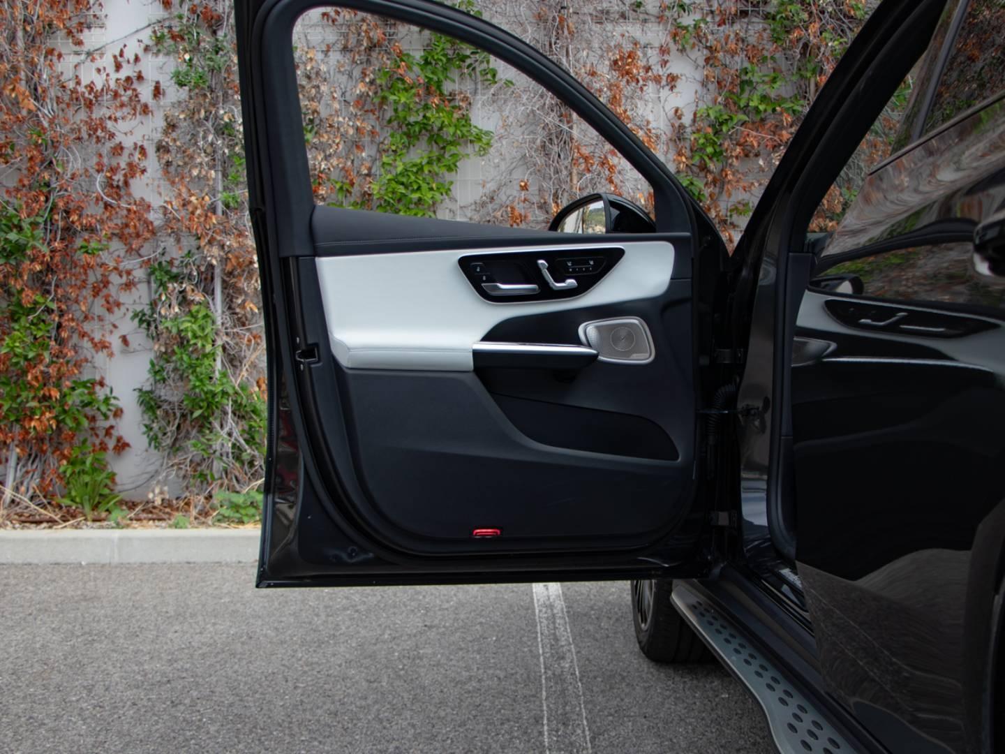 Image MERCEDES-BENZ Glc 220 d 4MATIC AMG Line