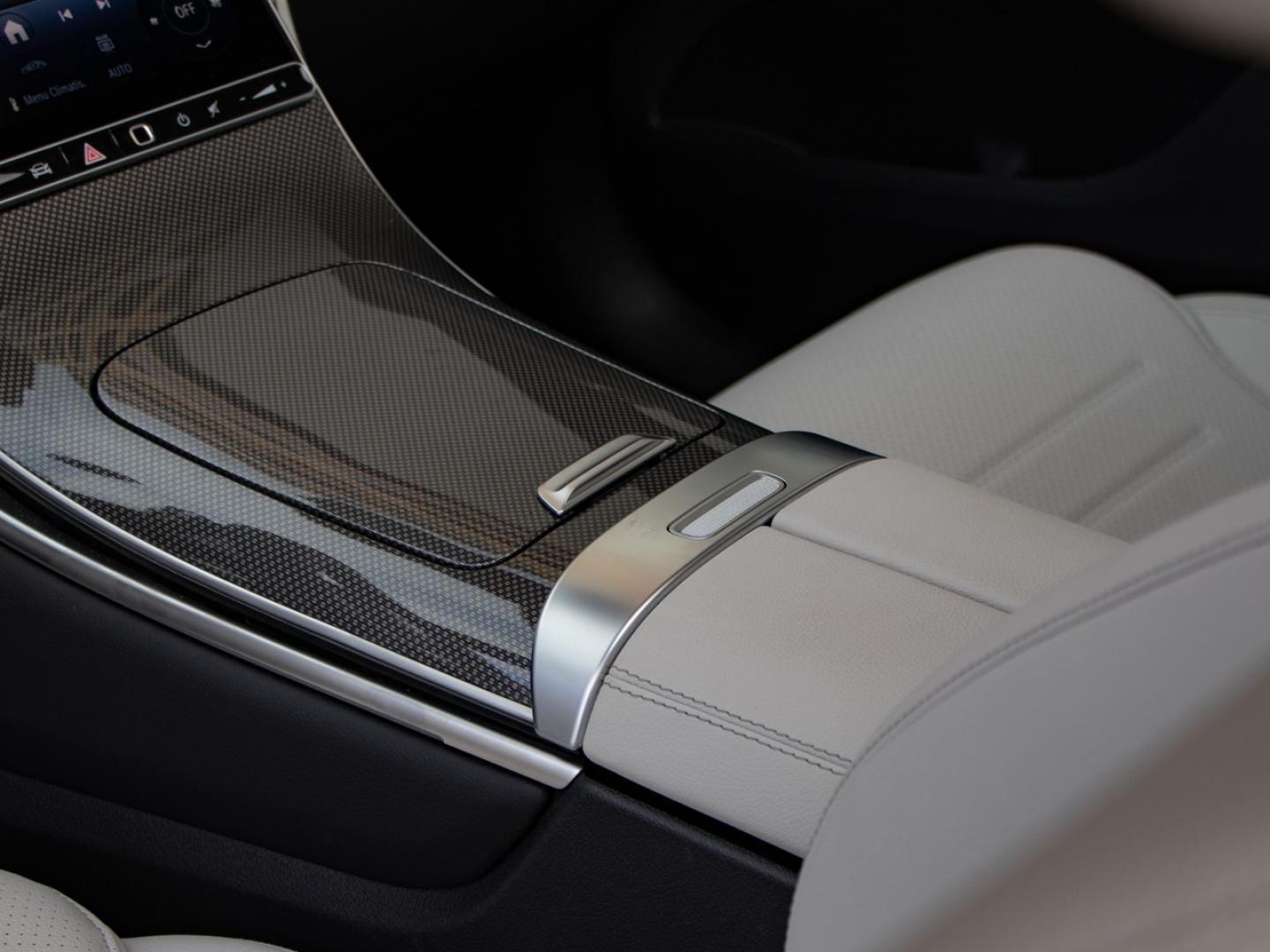 Image MERCEDES-BENZ Glc 220 d 4MATIC AMG Line