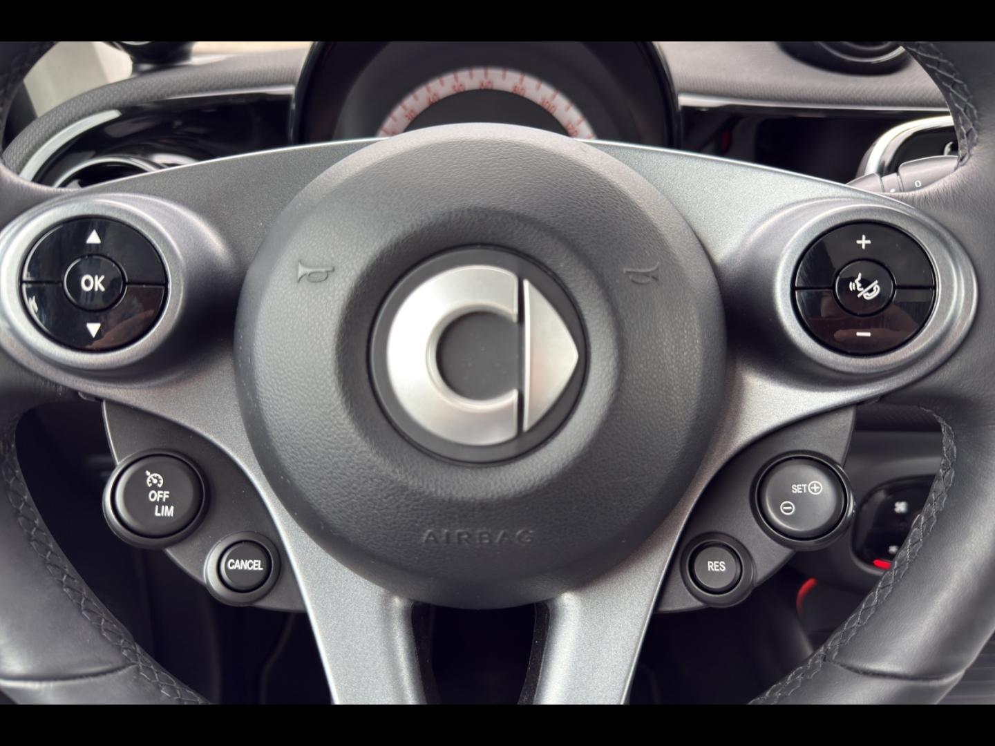 Image SMART Fortwo Coupe EQ 82ch prime