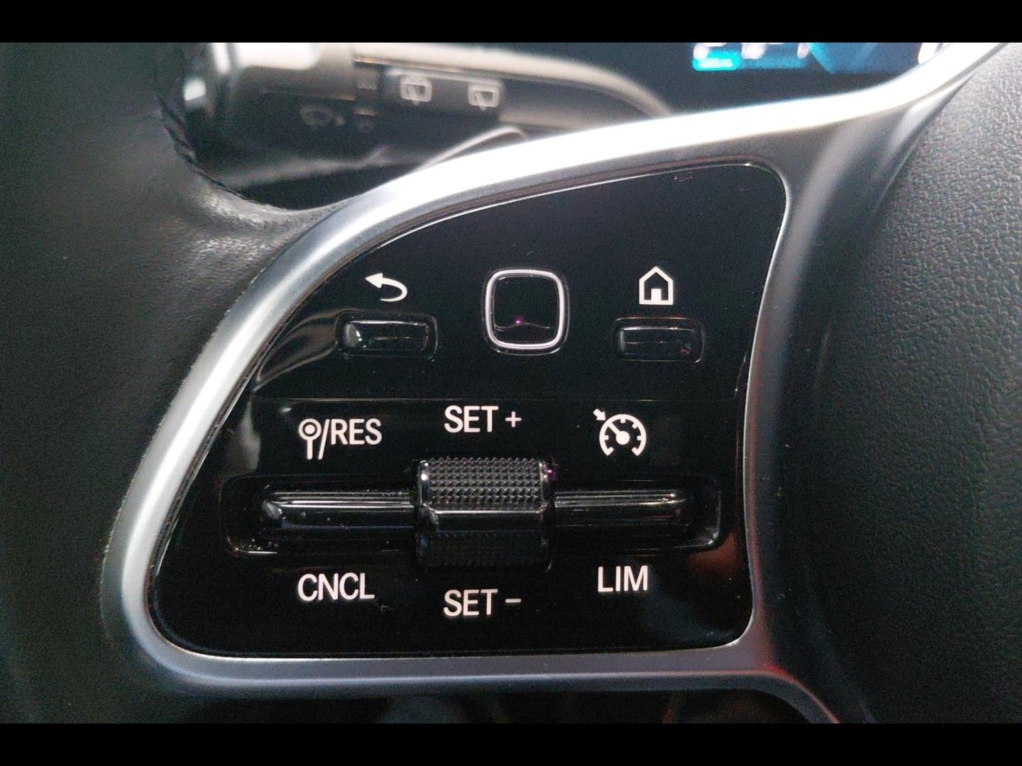 Image MERCEDES-BENZ Classe A 250 e 160+102ch Business Line 8G-DCT 8cv
