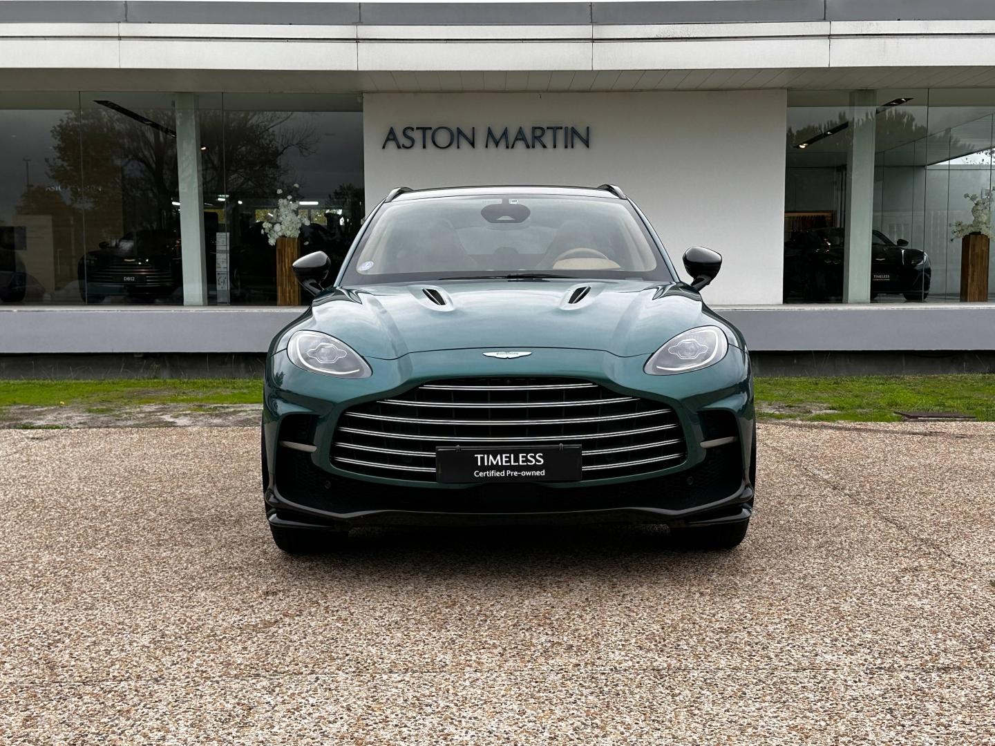 Image ASTON MARTIN DBX 4.0 V8 biturbo 707ch BVA9