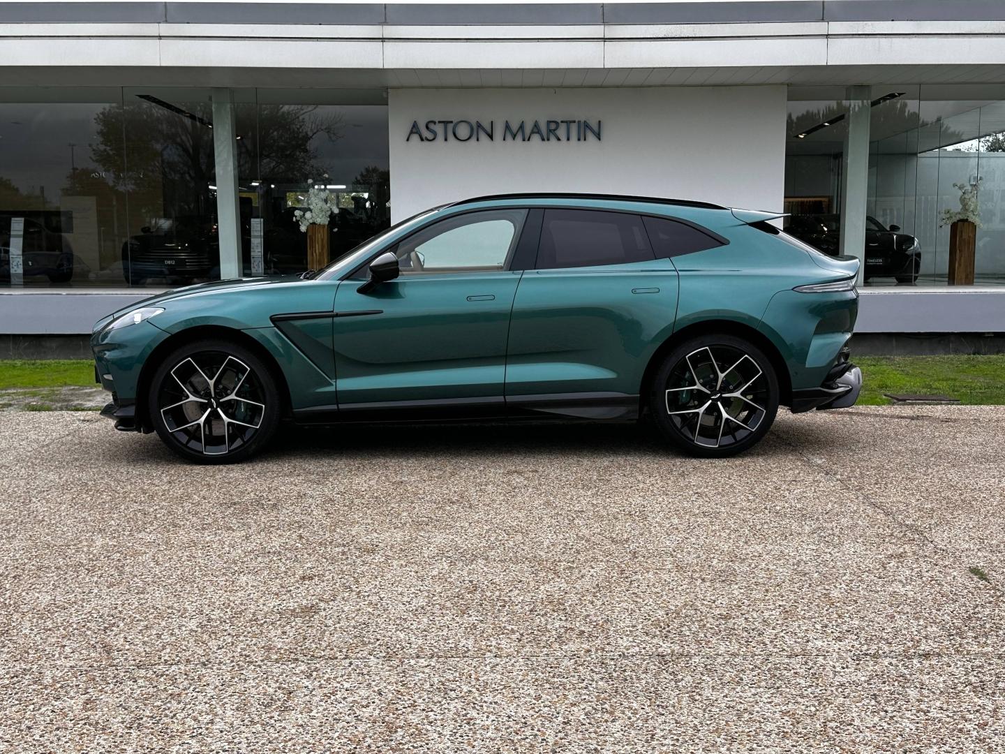 Image ASTON MARTIN DBX 4.0 V8 biturbo 707ch BVA9