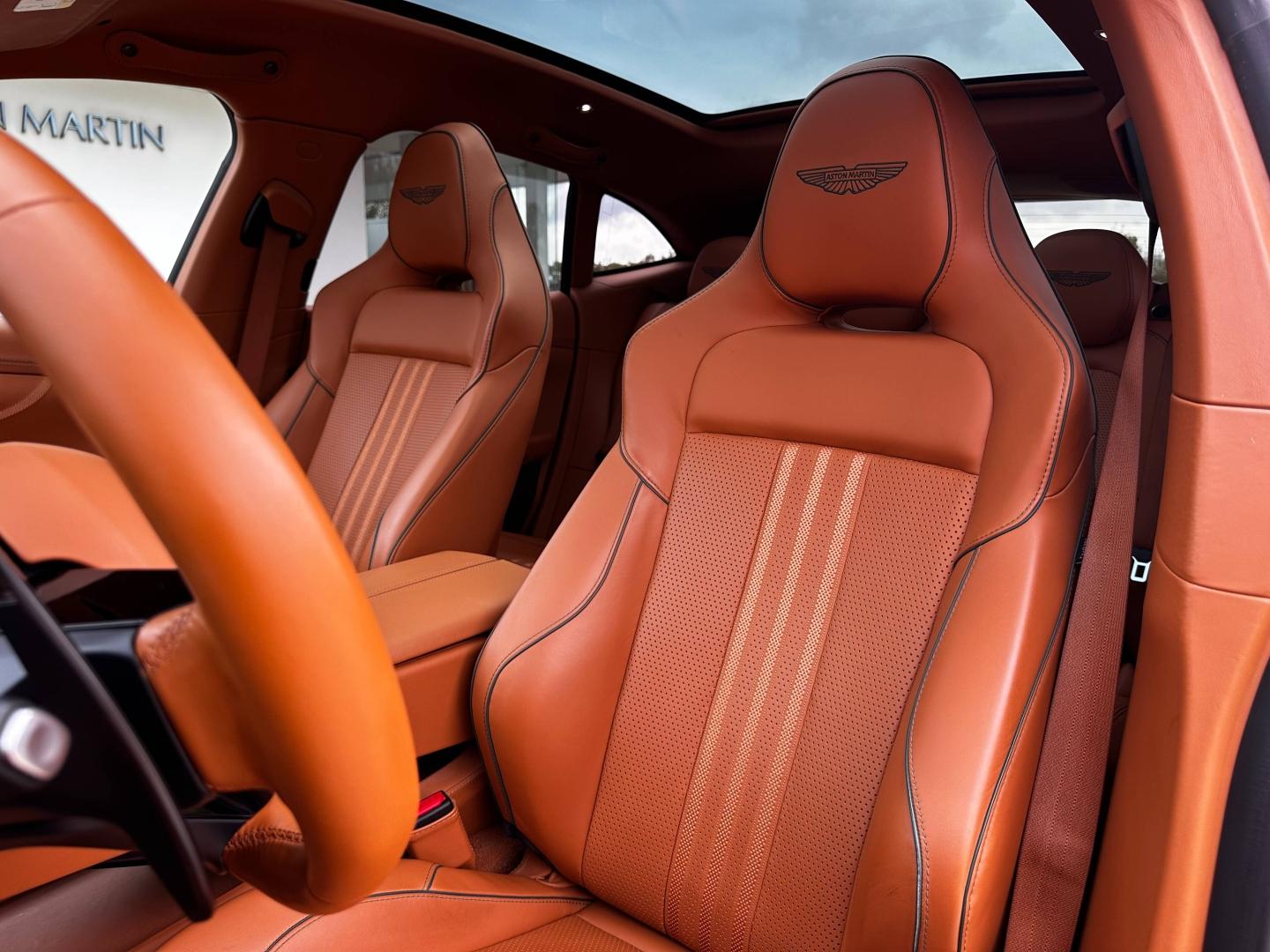 Image ASTON MARTIN DBX 4.0 V8 biturbo 707ch BVA9