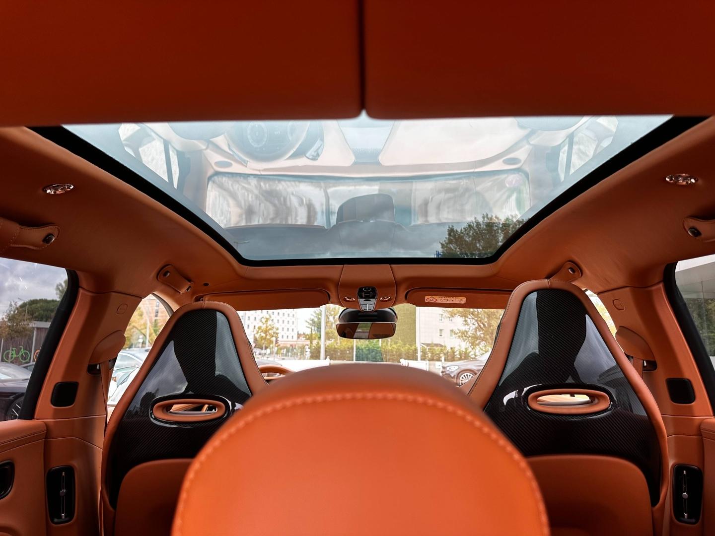 Image ASTON MARTIN DBX 4.0 V8 biturbo 707ch BVA9
