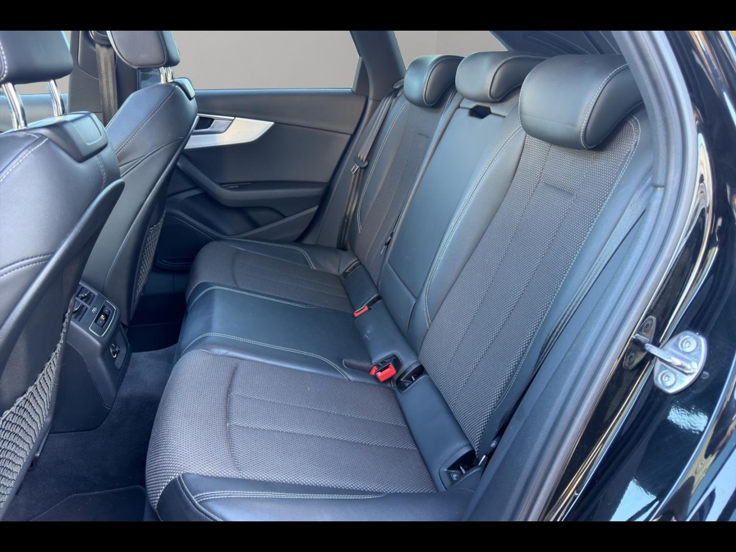 Image AUDI A4 Avant 40 TDI 190ch S line Stronic 7