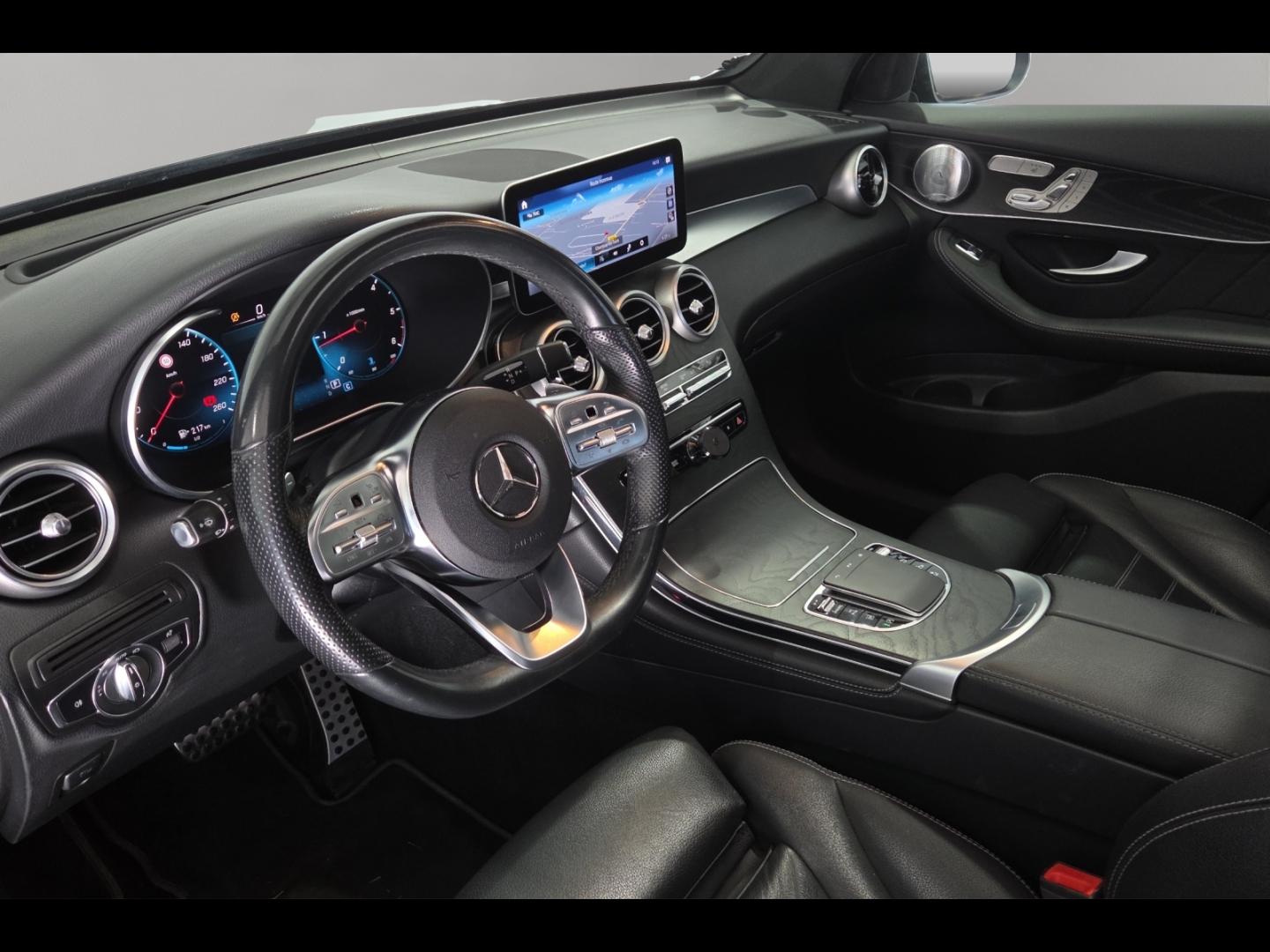 Image MERCEDES-BENZ GLC 300 d 245ch AMG Line 4Matic 9G-Tronic