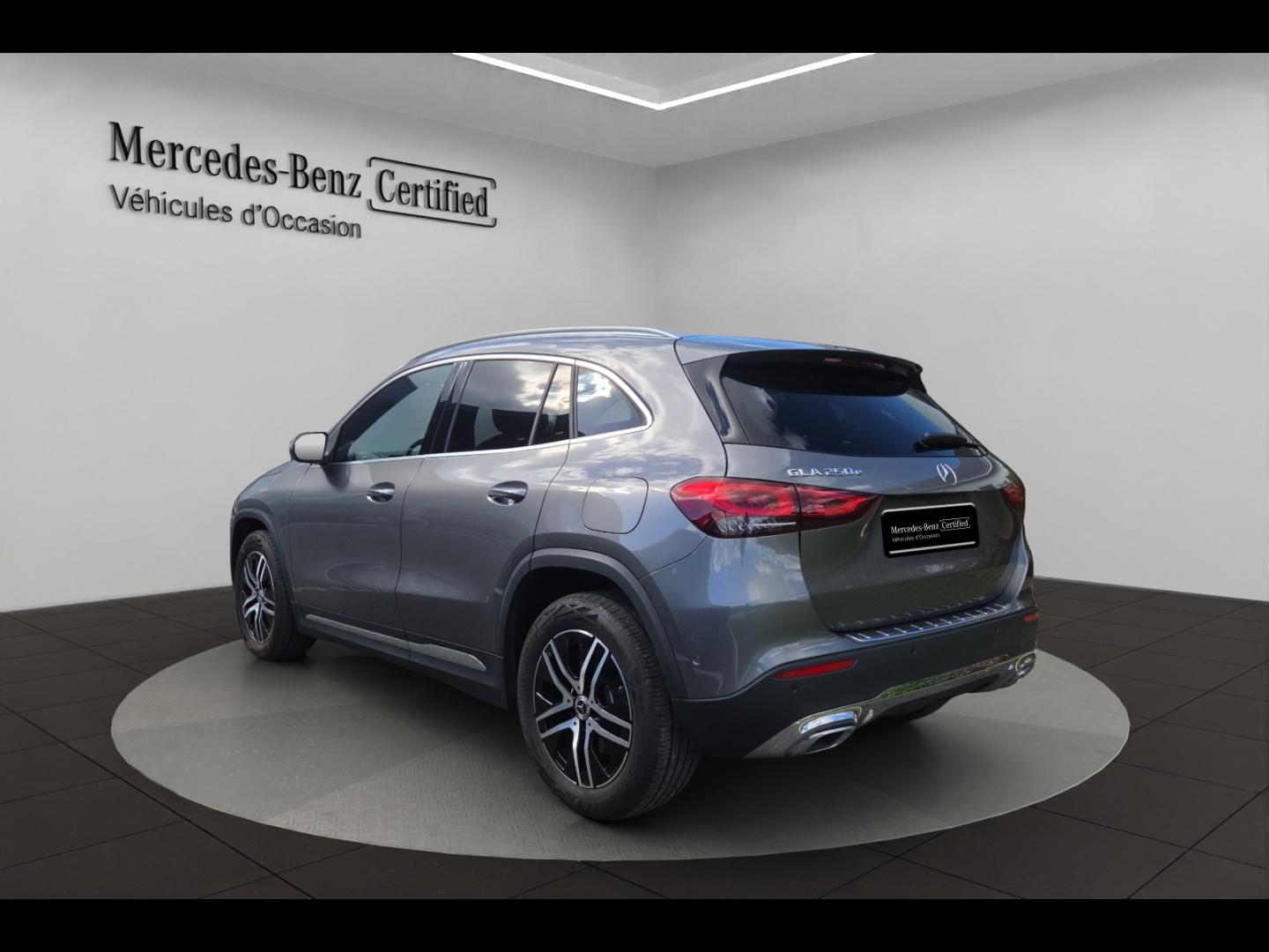 Image MERCEDES-BENZ GLA 250 e 160+102ch Business Line 8G-DCT