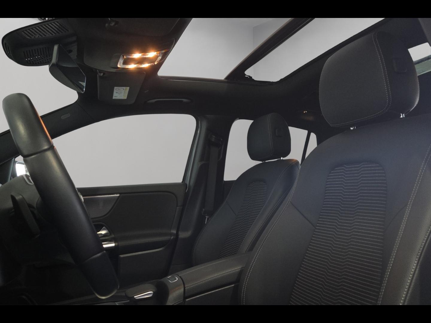 Image MERCEDES-BENZ GLA 250 e 160+102ch Business Line 8G-DCT