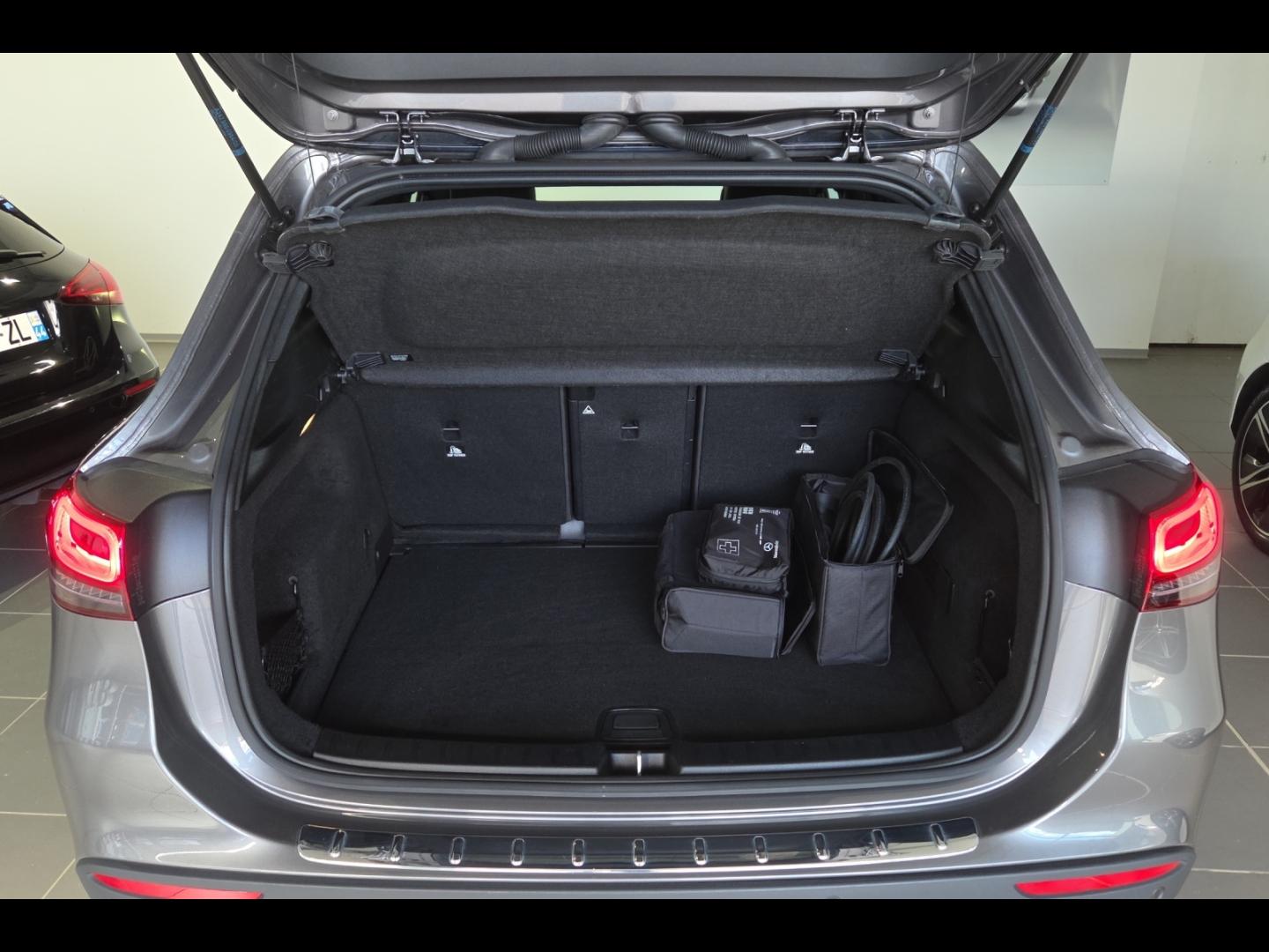 Image MERCEDES-BENZ GLA 250 e 160+102ch Business Line 8G-DCT