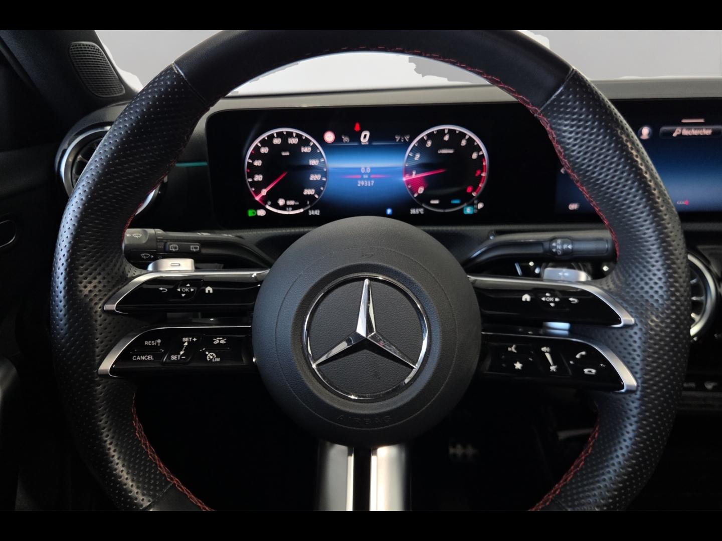 Image MERCEDES-BENZ Classe A 180 136ch AMG Line 7G-DCT
