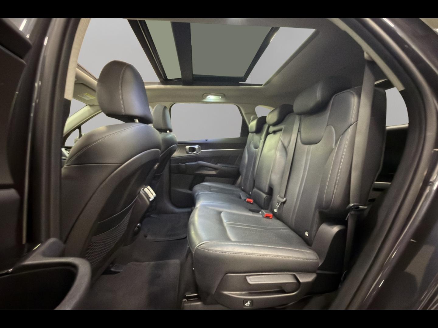 Image KIA Sorento 1.6 T-GDi 265ch PHEV Design BVA6 4x4 7 places