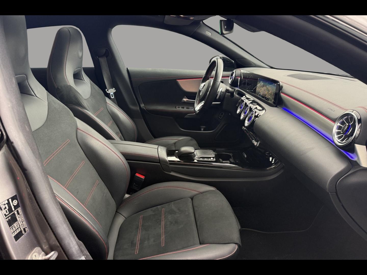Image MERCEDES-BENZ CLA Shooting Brake 250 e 160+102ch AMG Line 8G-DCT