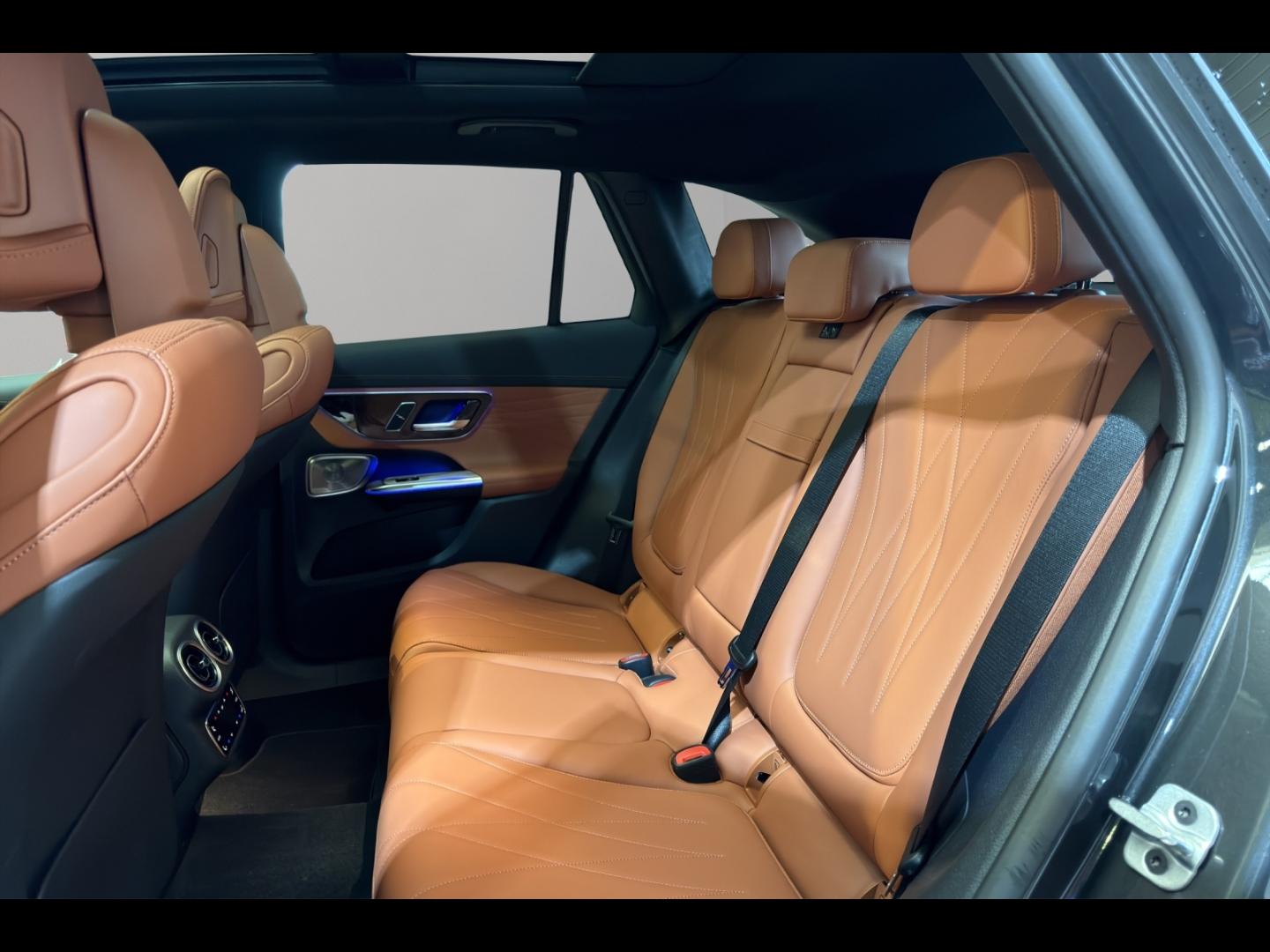 Image MERCEDES-BENZ GLC 220 d 197ch AMG Line 4Matic 9G-Tronic