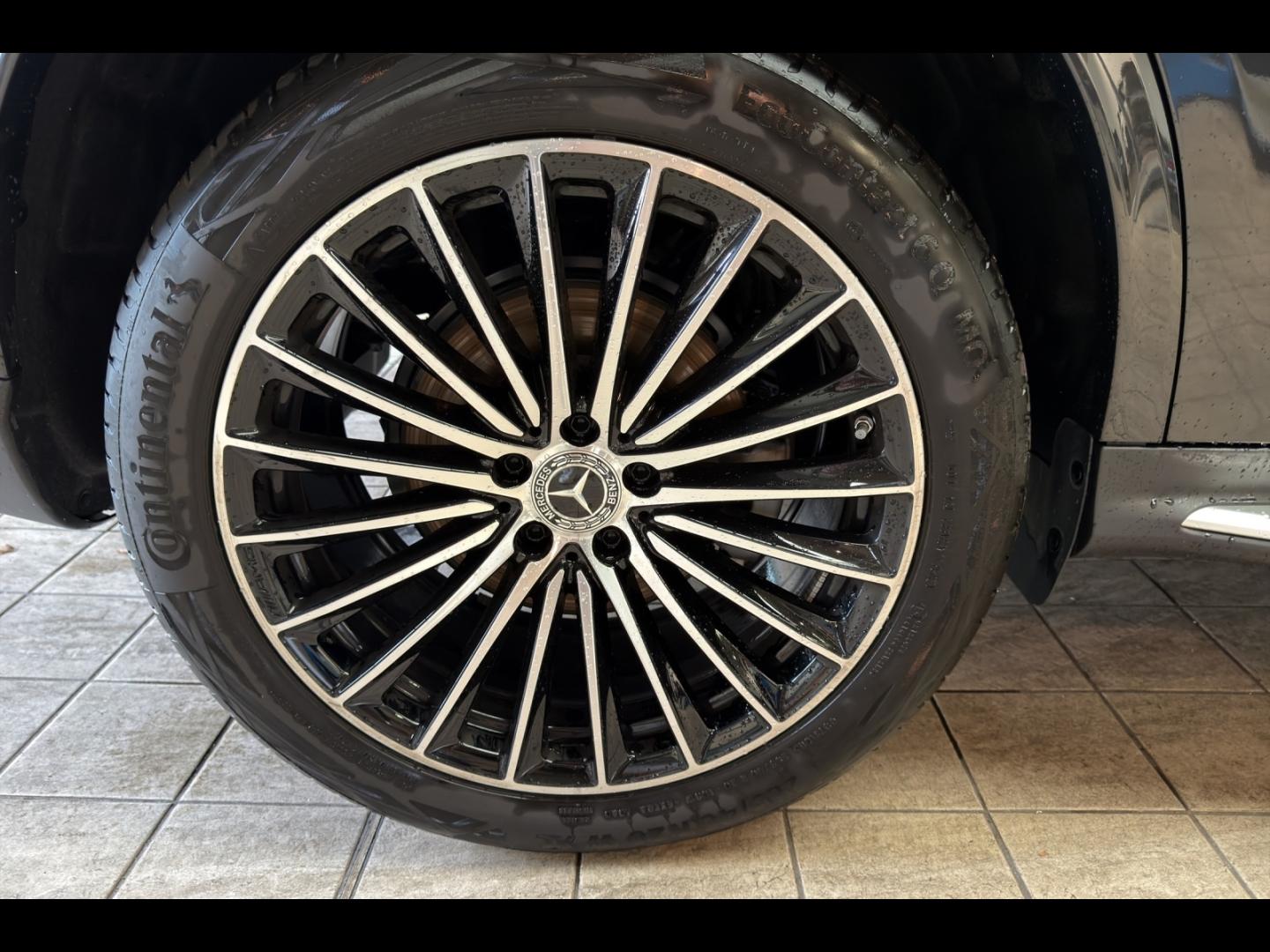 Image MERCEDES-BENZ GLC 220 d 197ch AMG Line 4Matic 9G-Tronic
