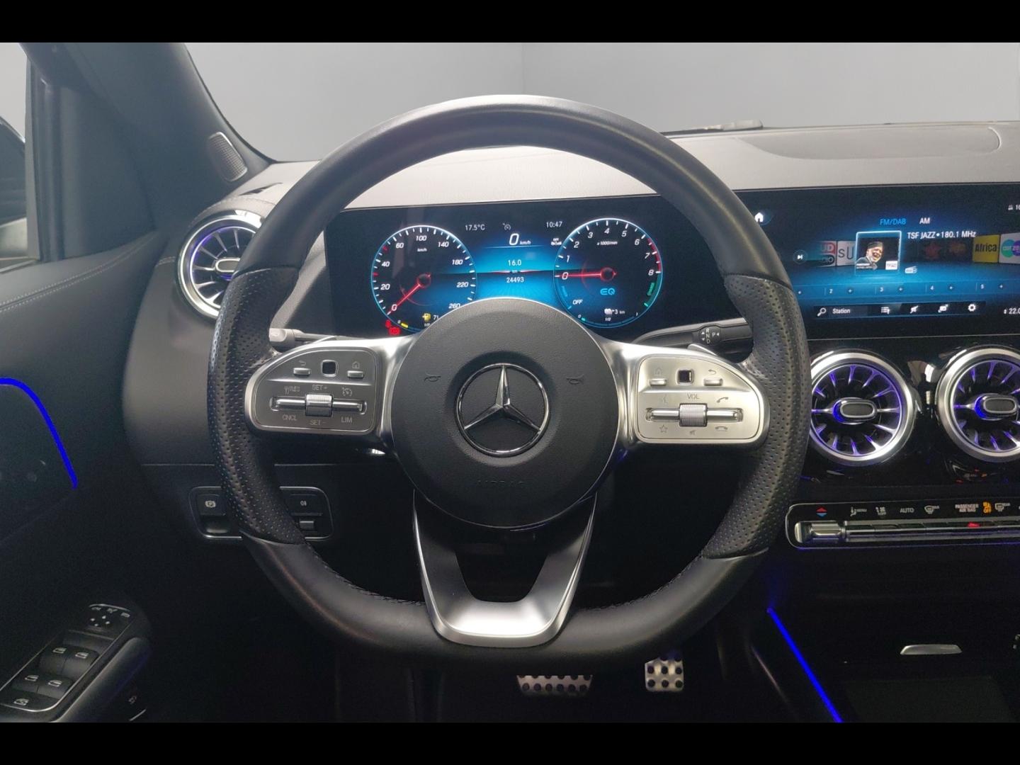 Image MERCEDES-BENZ GLA 250 e 160+102ch AMG Line 8G-DCT