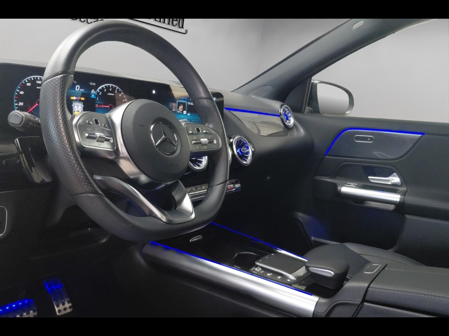 Image MERCEDES-BENZ GLA 250 e 160+102ch AMG Line 8G-DCT