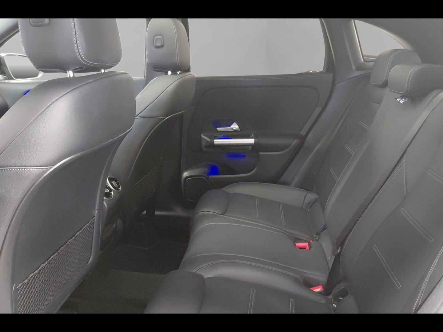 Image MERCEDES-BENZ GLA 250 e 160+102ch AMG Line 8G-DCT